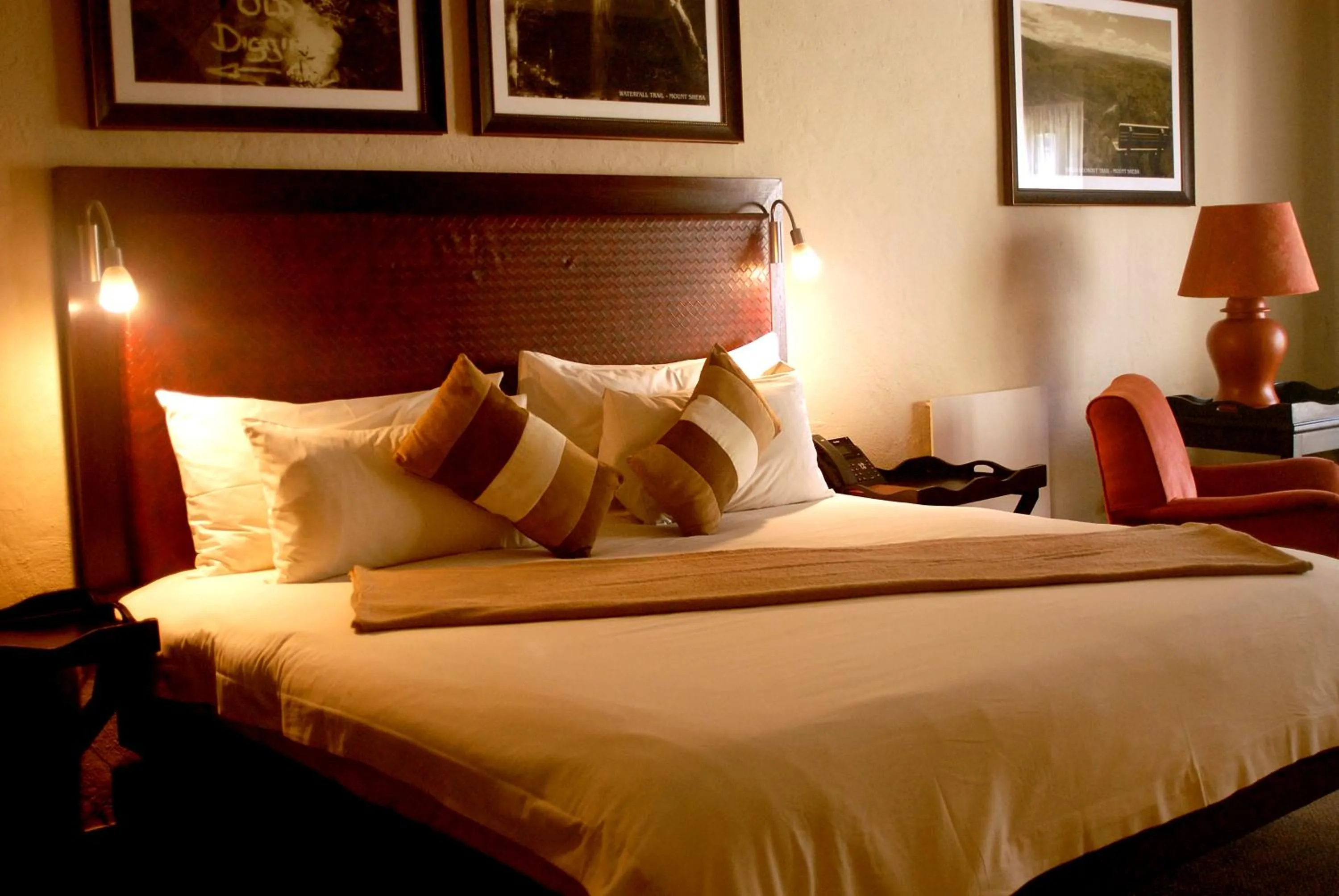 Bed in Mount Sheba Rainforest Hotel - Mountain Spring Water