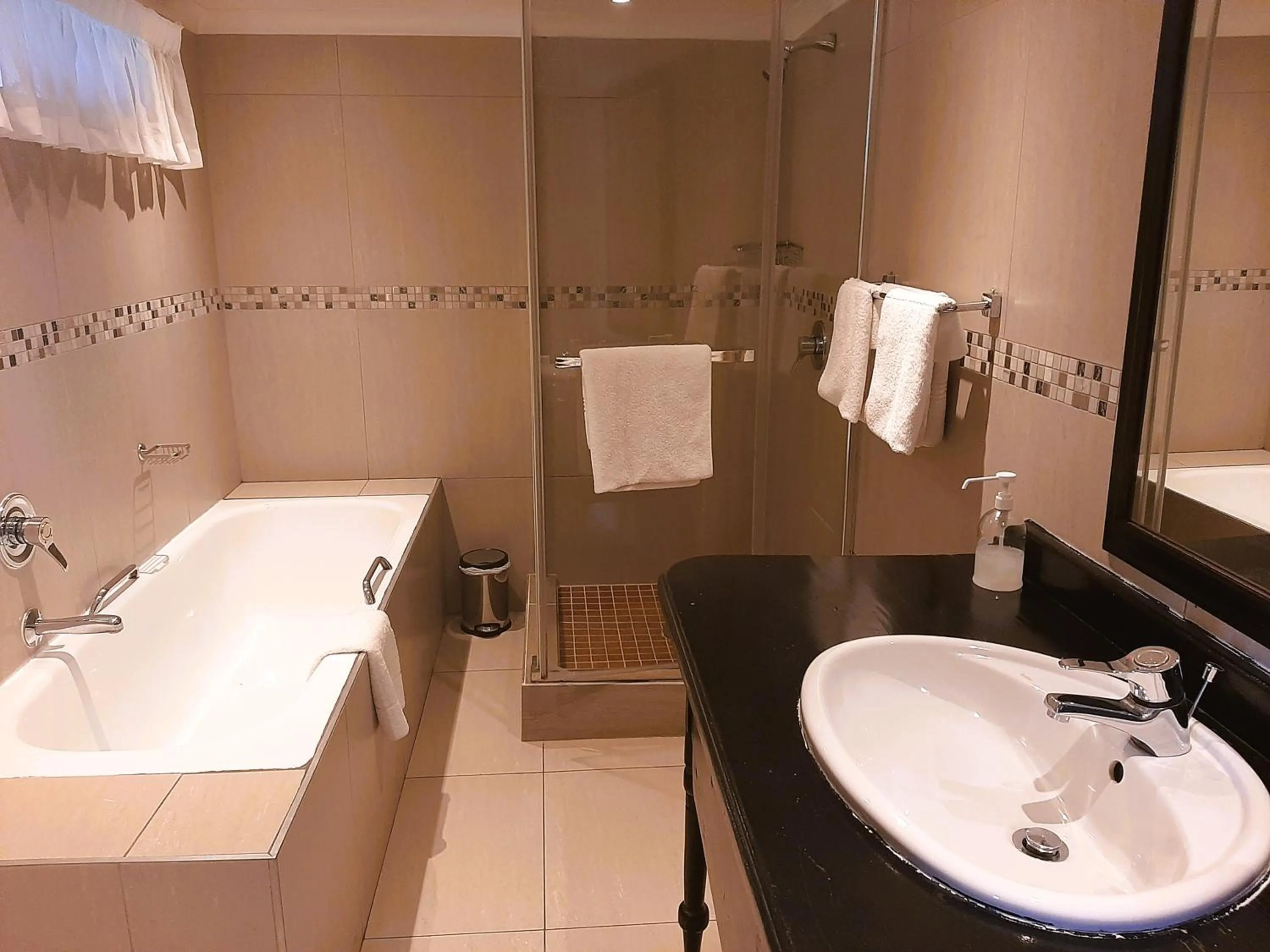 Shower in Mount Sheba Rainforest Hotel - Mountain Spring Water