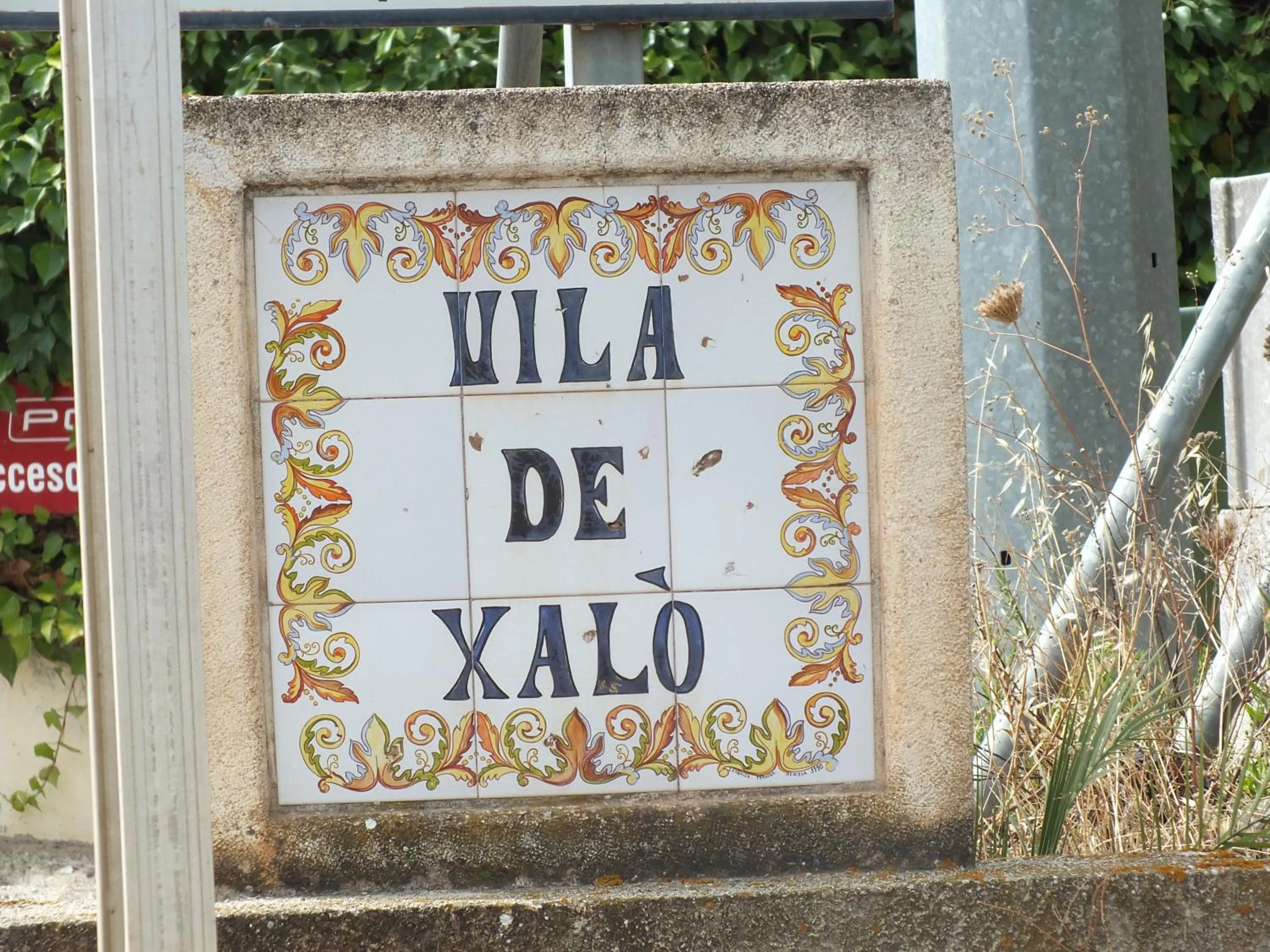 Decorative detail in Buena Idea - Adults Only