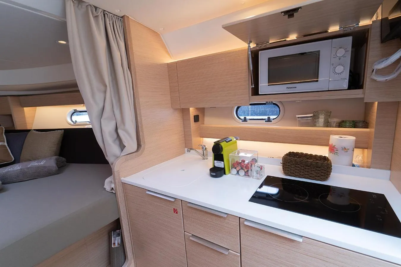 Al Campanile H Napoli Centro, by ClaPa Group Dislocated Hospitality