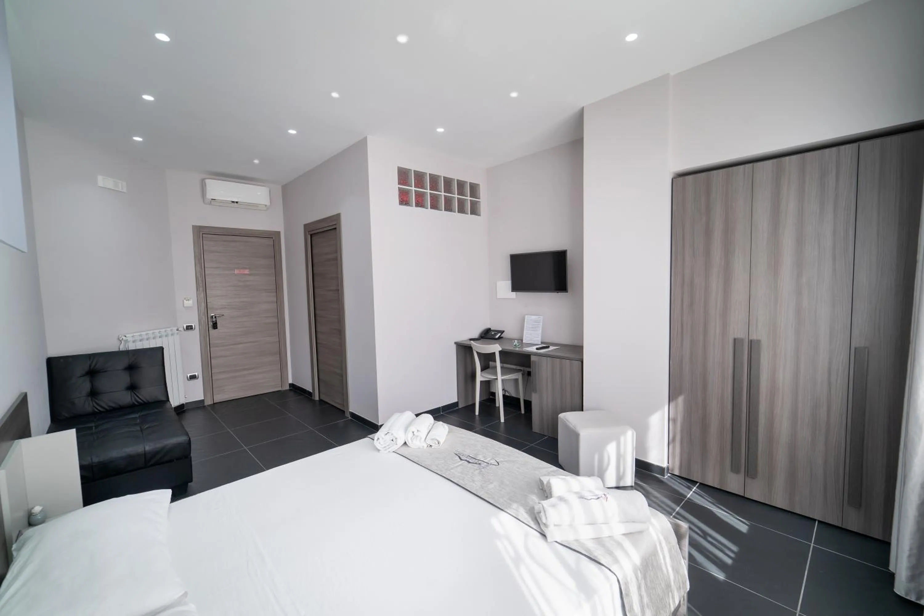 Bed in Al Campanile H Napoli Centro, by ClaPa Group Dislocated Hospitality