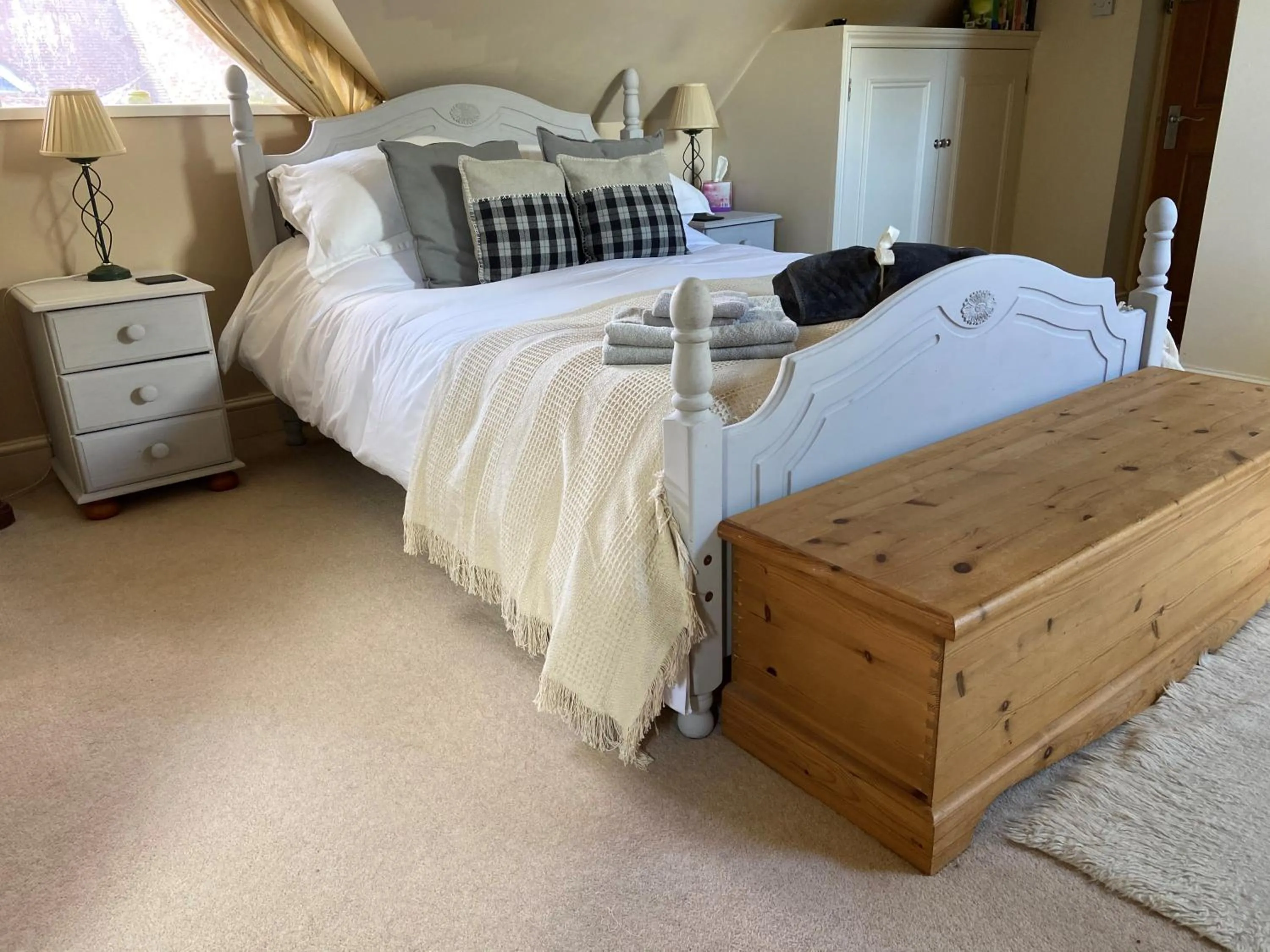 Bedroom, Bed in 5 Charlton Mill Way B&B
