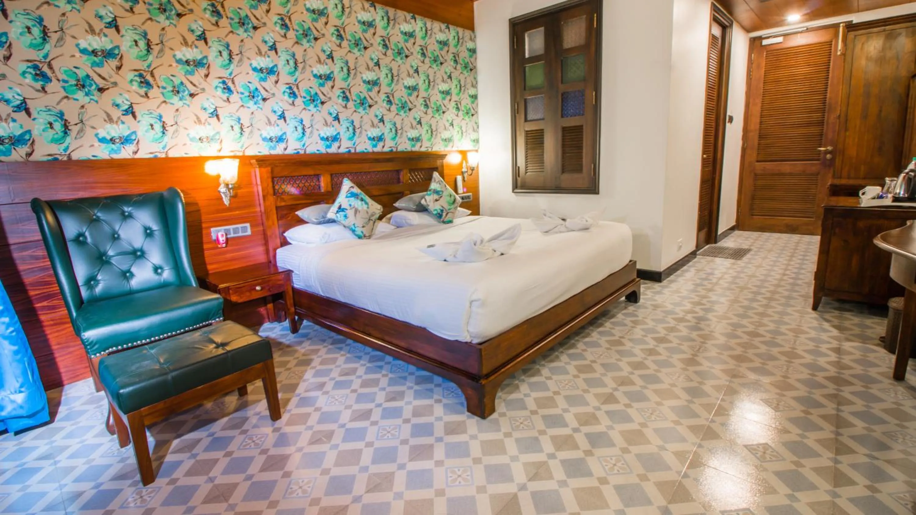 Bed in Symphony Summer Sands Beach Resort And Spa