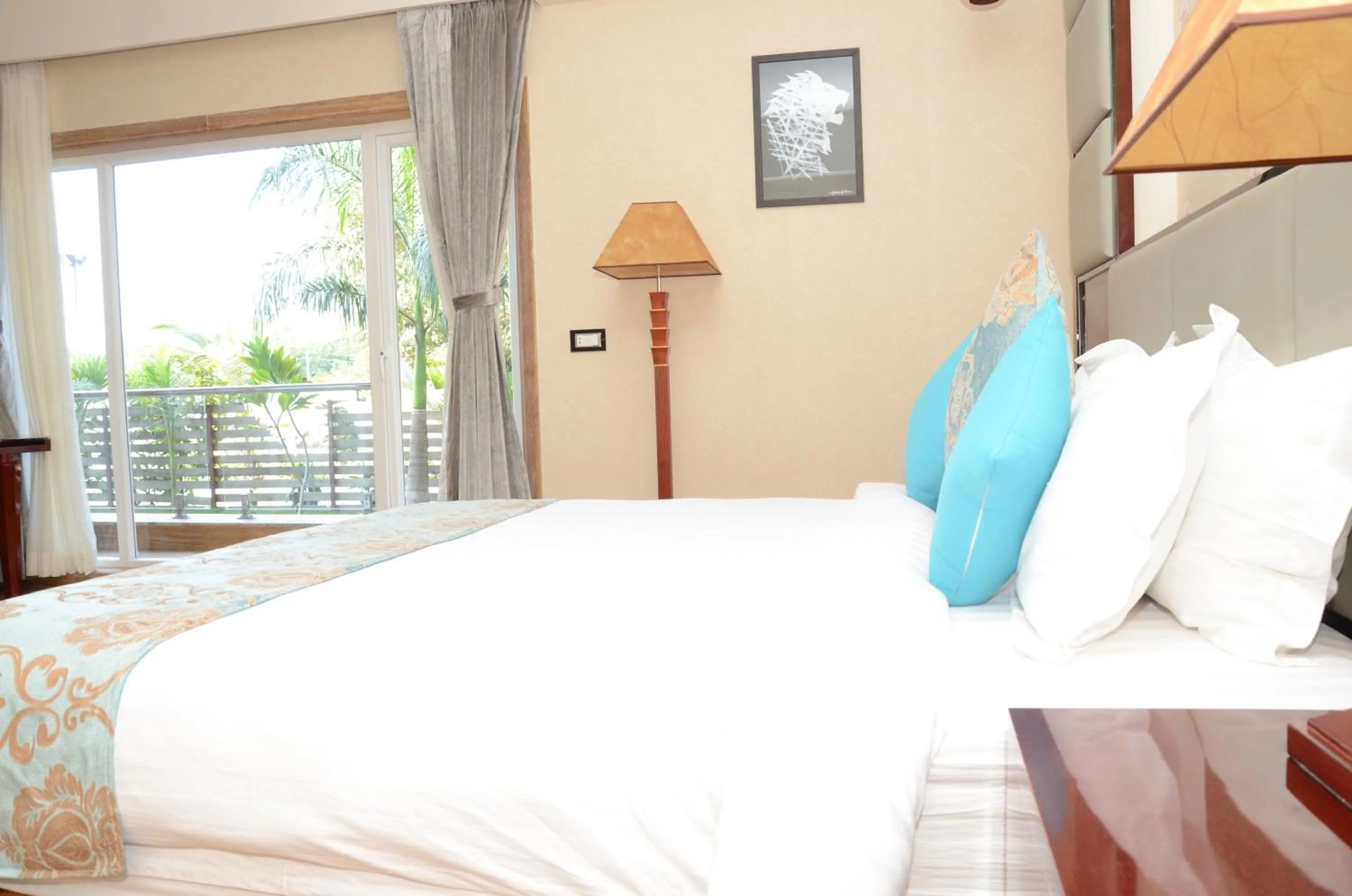 Photo of the whole room in 7 Seasons resort & Spa