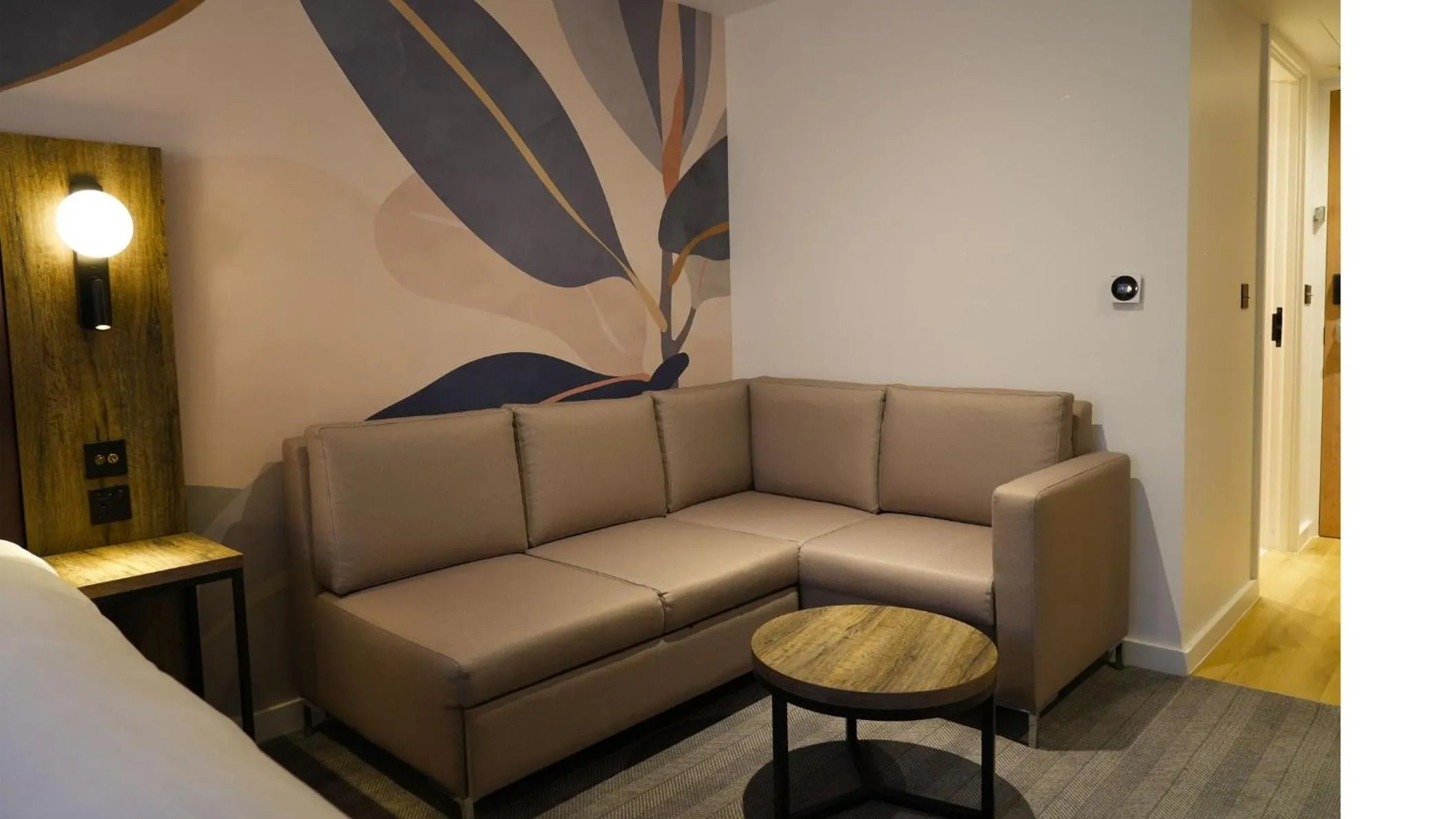 Photo of the whole room in Holiday Inn London Camden Lock by IHG