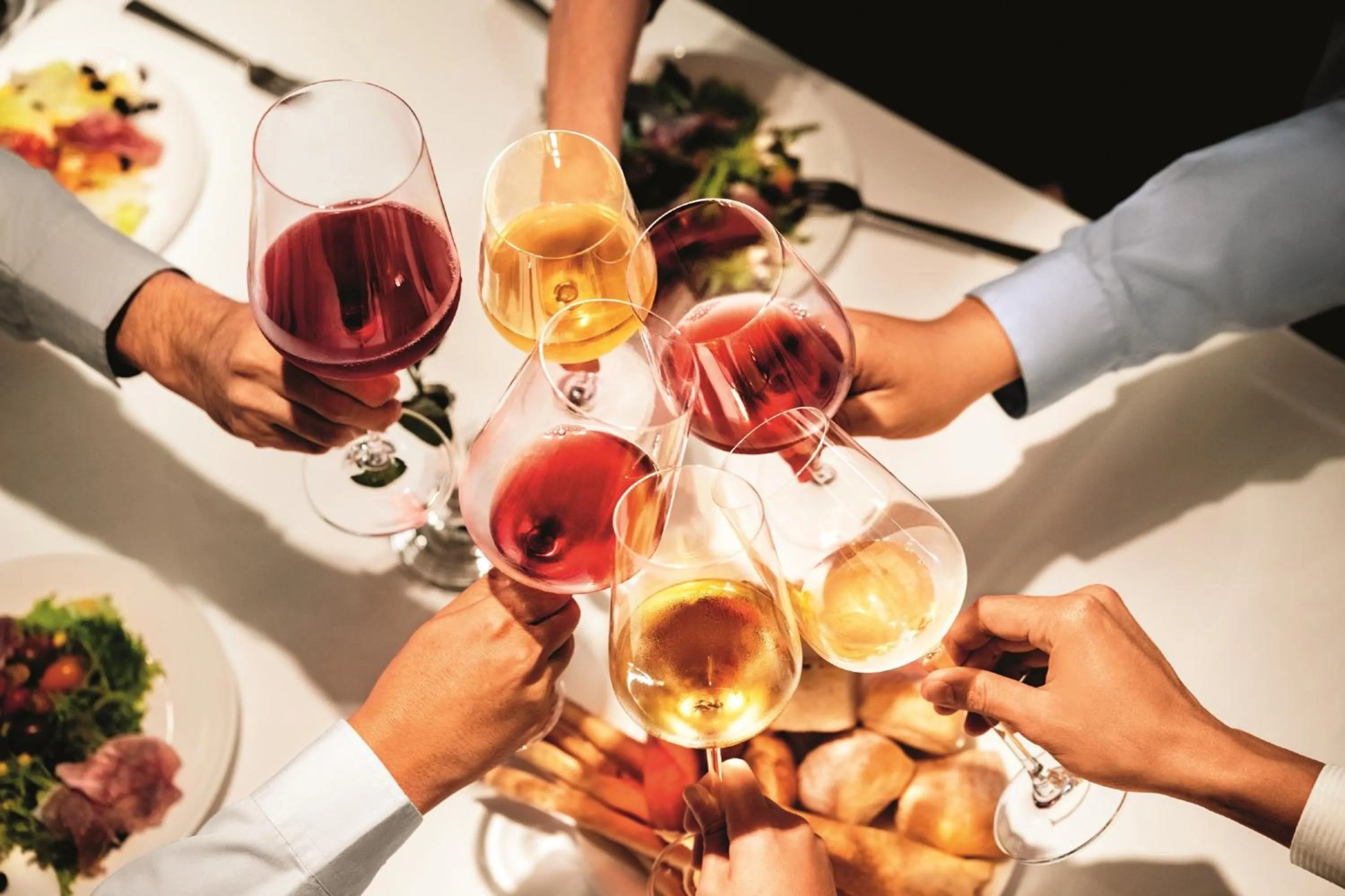 Lounge or bar in Holiday Inn London Camden Lock by IHG