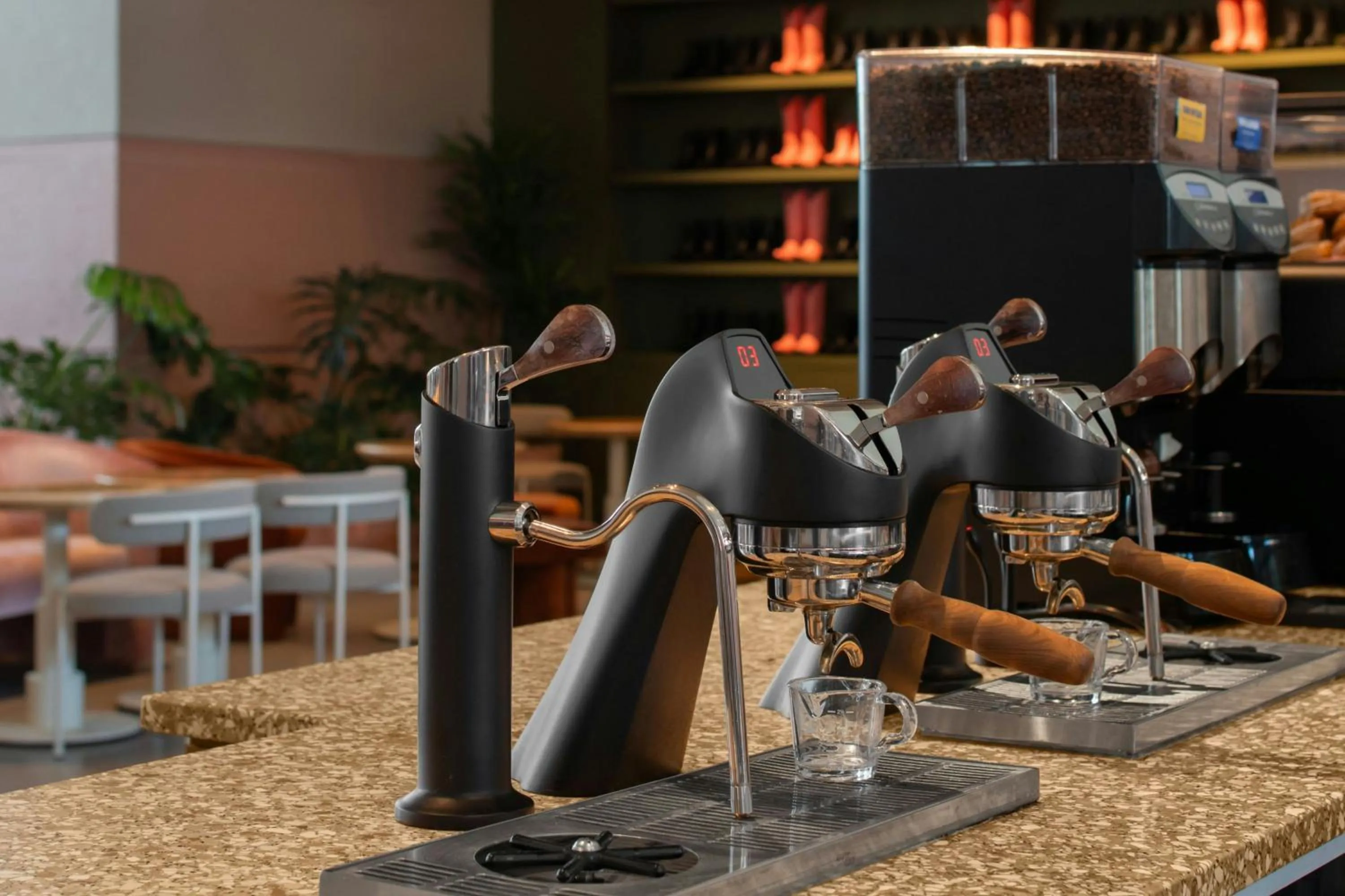 Restaurant/places to eat in Downright Austin, A Renaissance Hotel