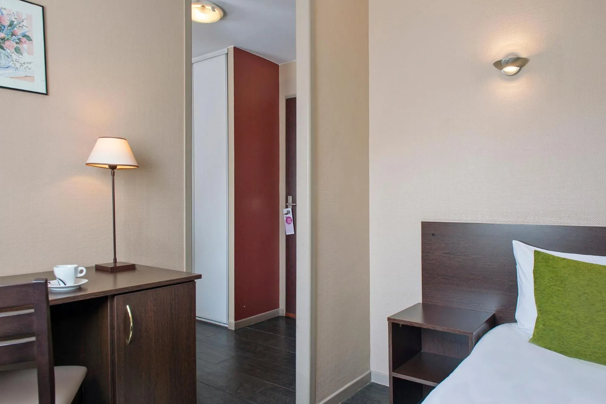 Bed in The Originals City, Hôtel Ascotel, Lille Est Grand Stade