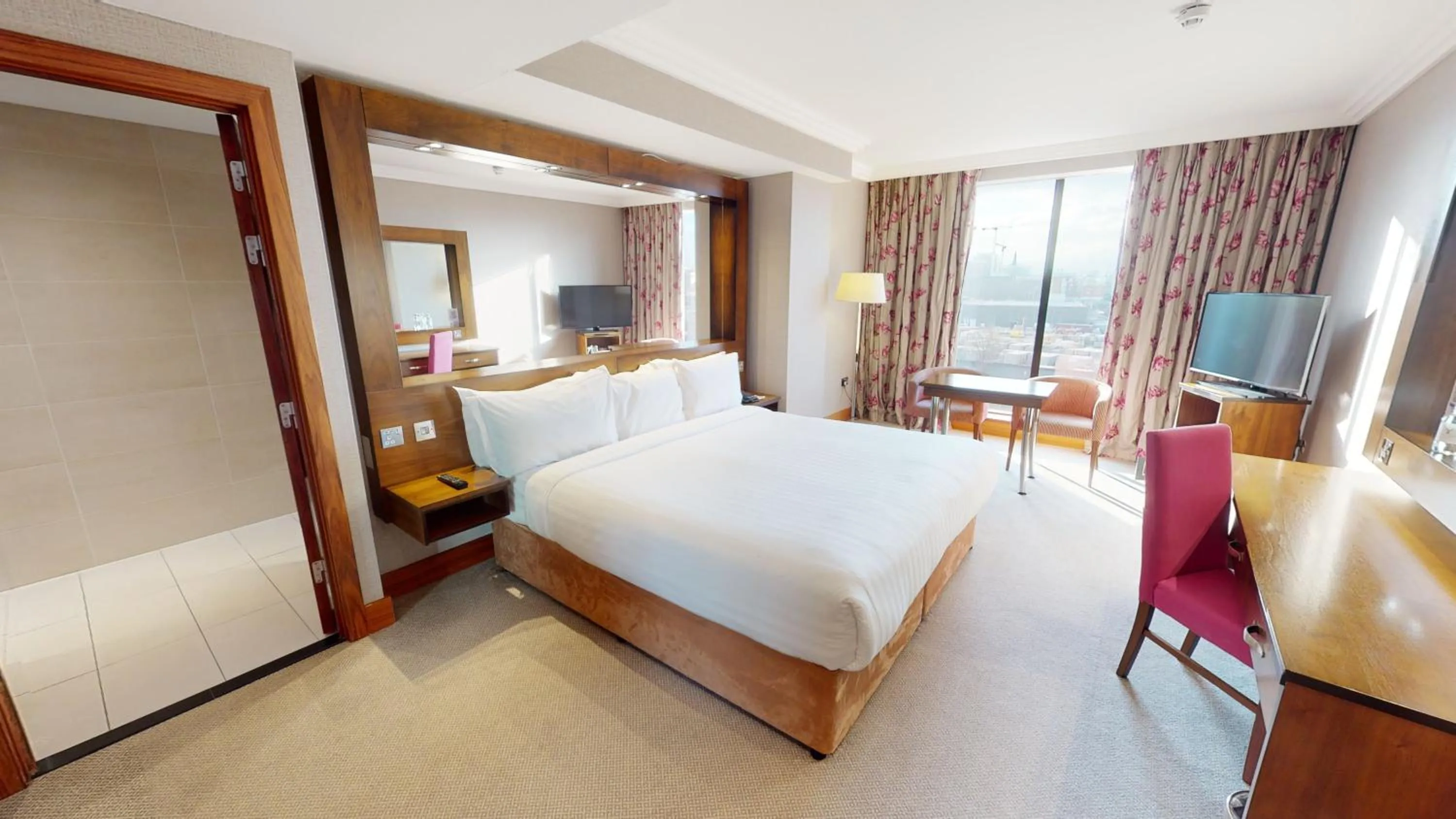 Bedroom, Bed in Ashling Hotel Dublin