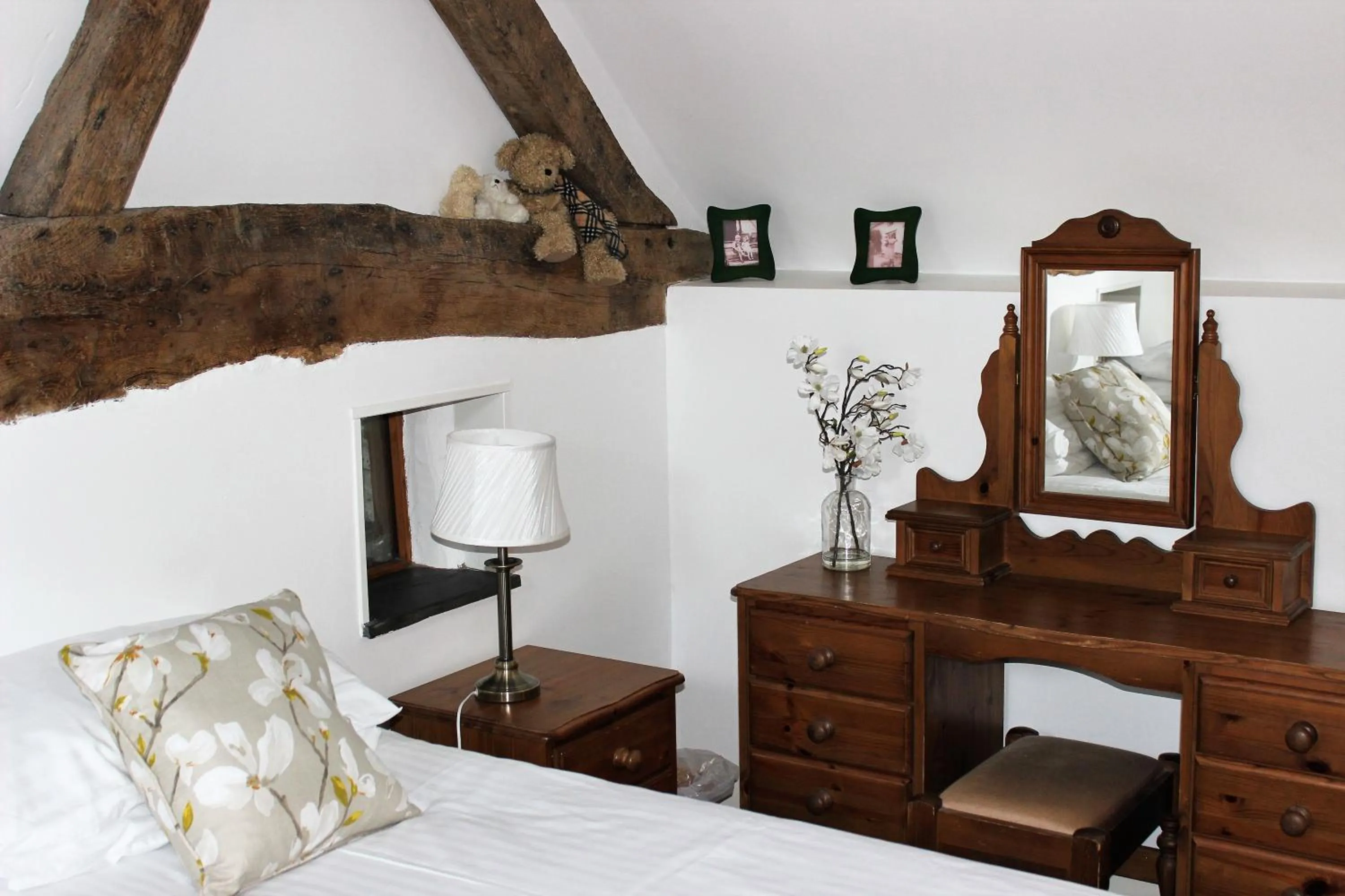 Bed in Dee Valley Cottages