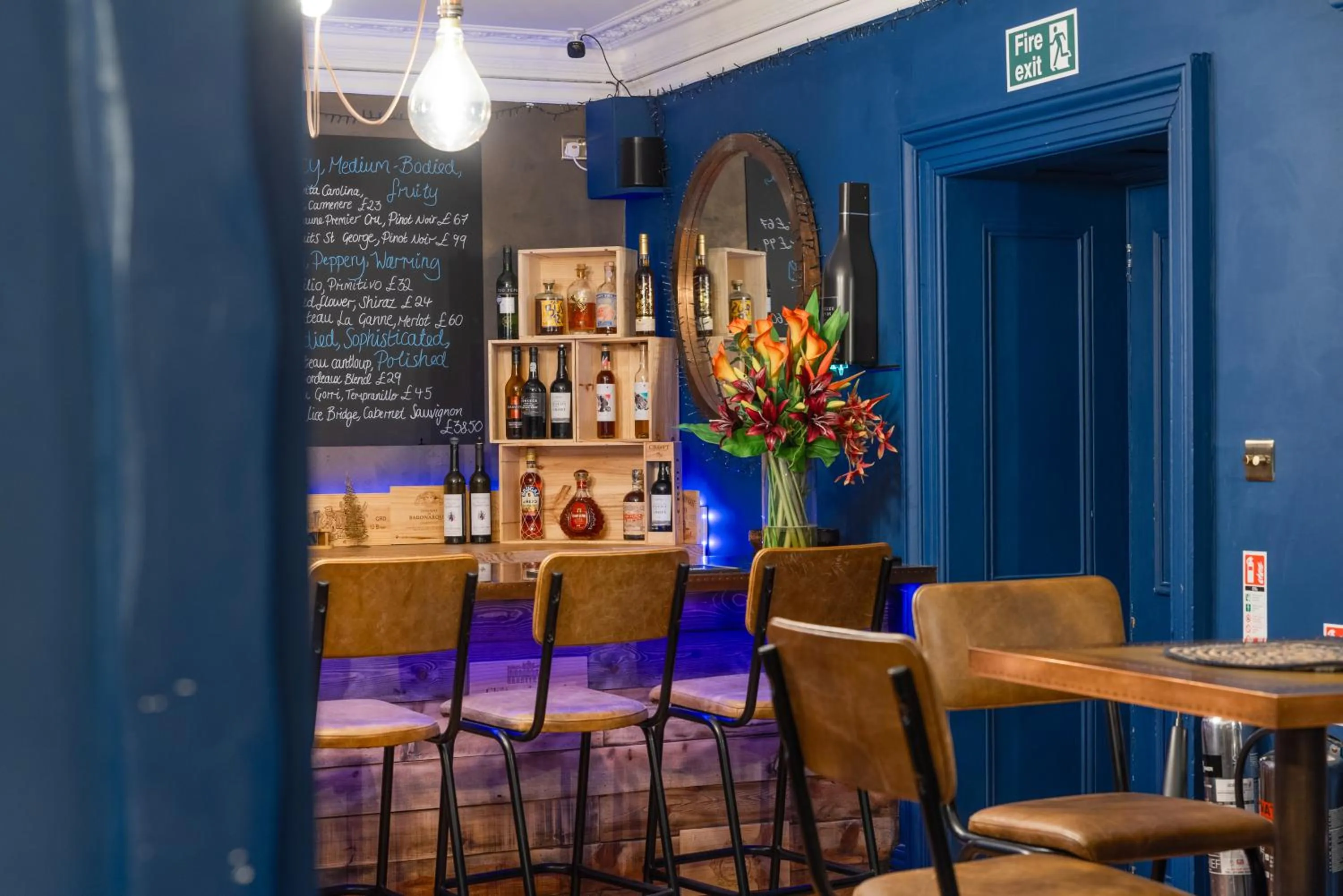 Lounge or bar in Banbury Wroxton House Hotel