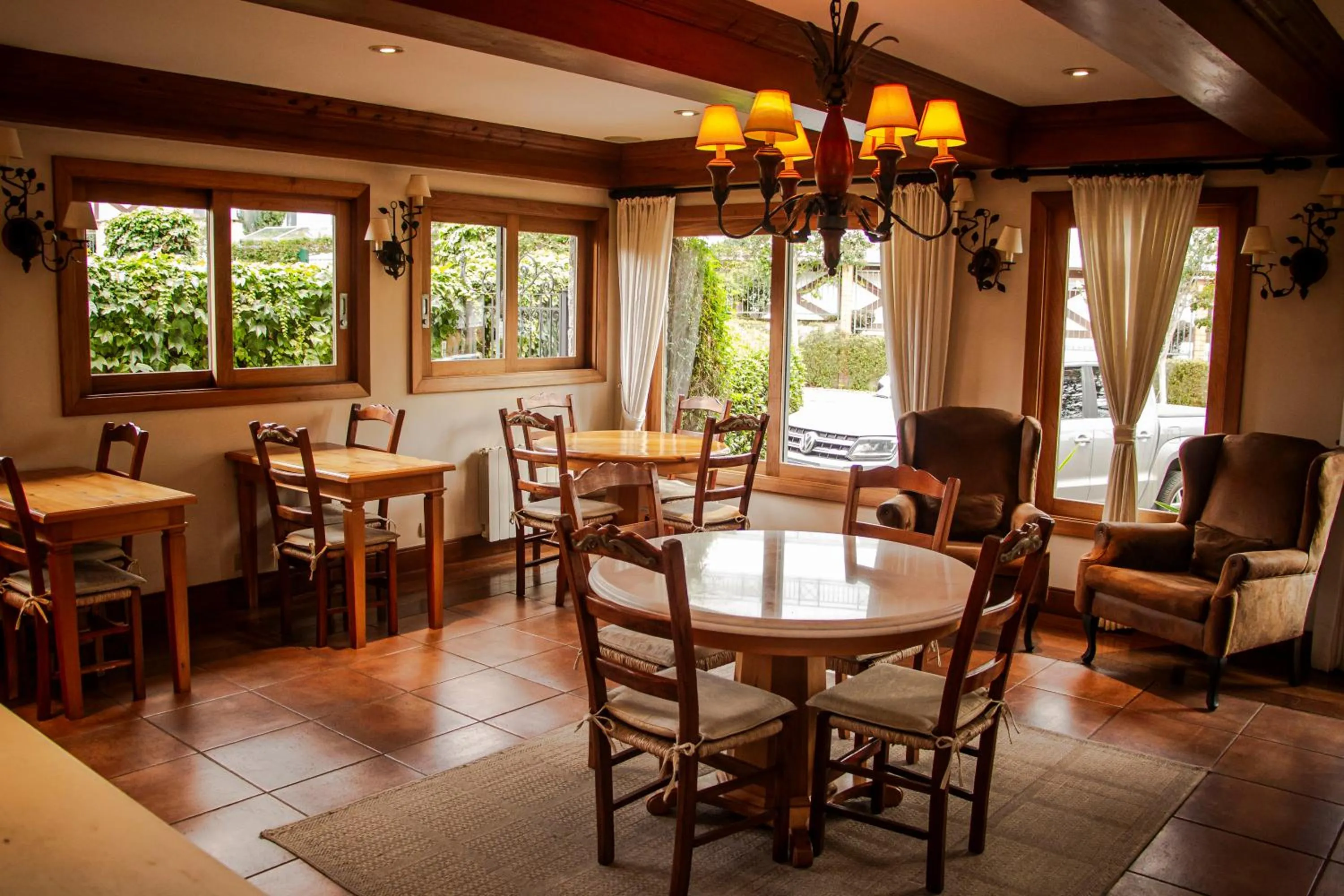 Restaurant/places to eat in Hotel Solar d'Izabel