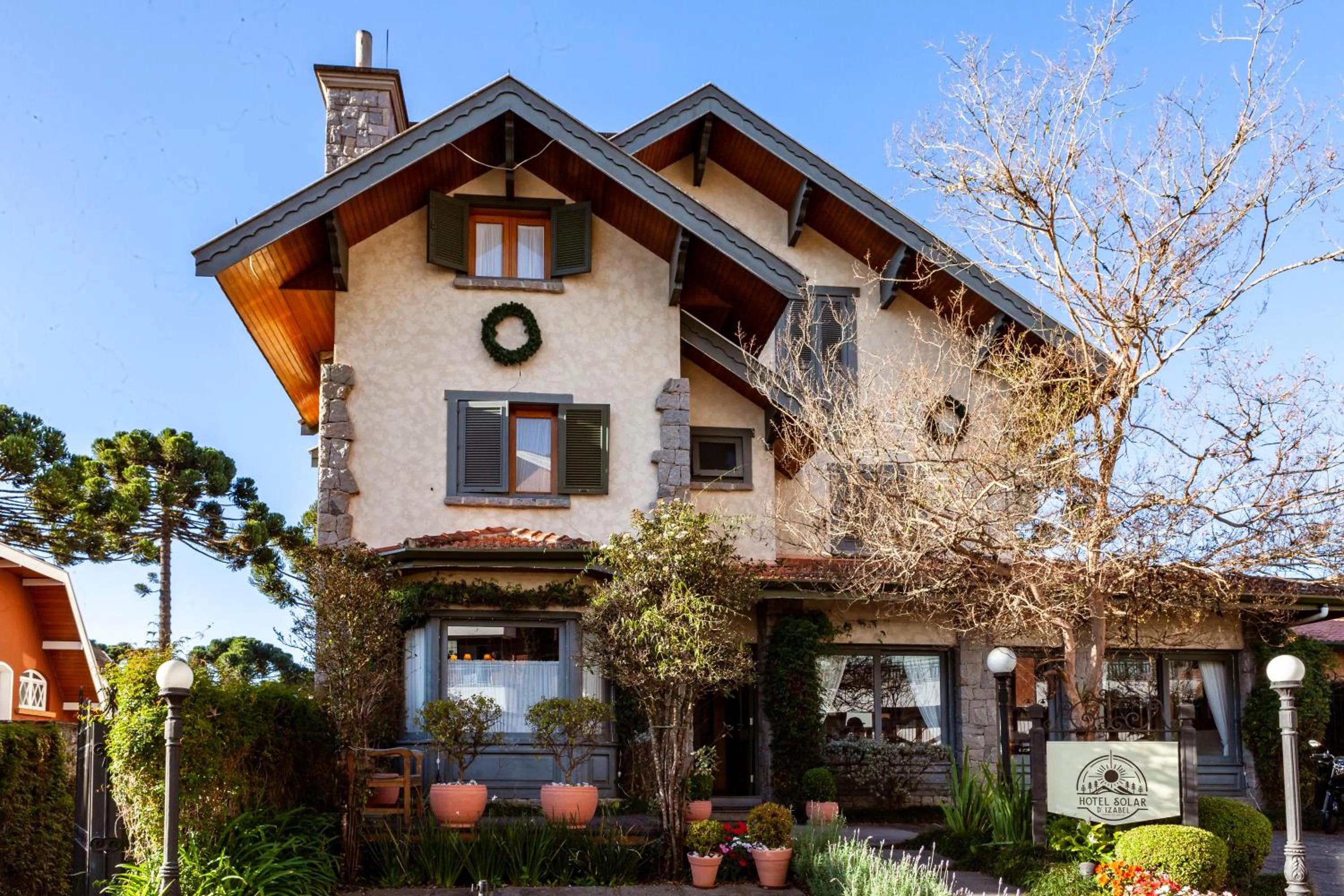 Facade/entrance in Hotel Solar d'Izabel