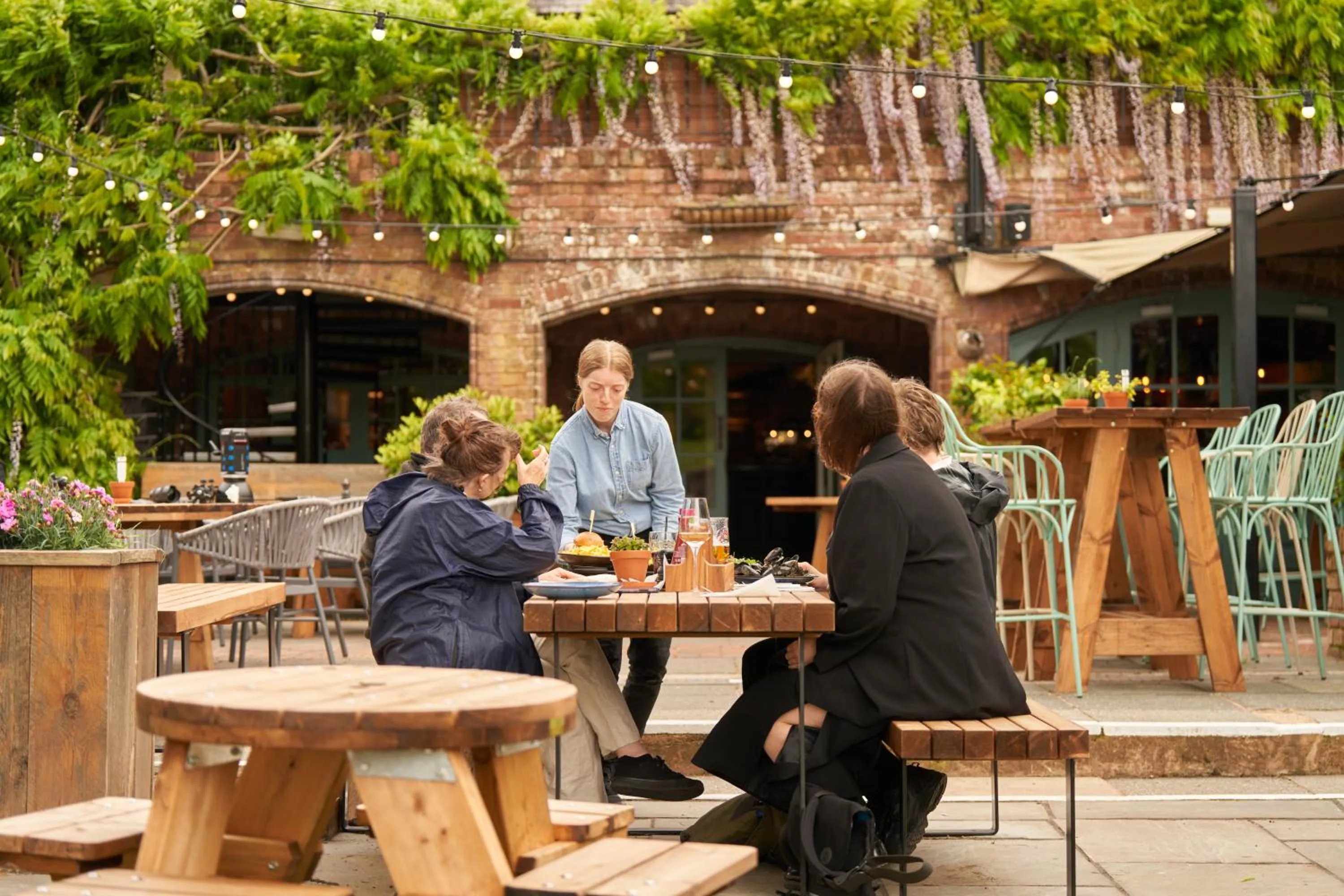 Restaurant/places to eat in Mill on the Exe