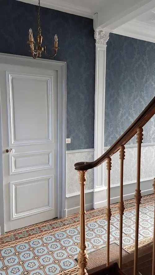 Decorative detail in Le Point du Jour