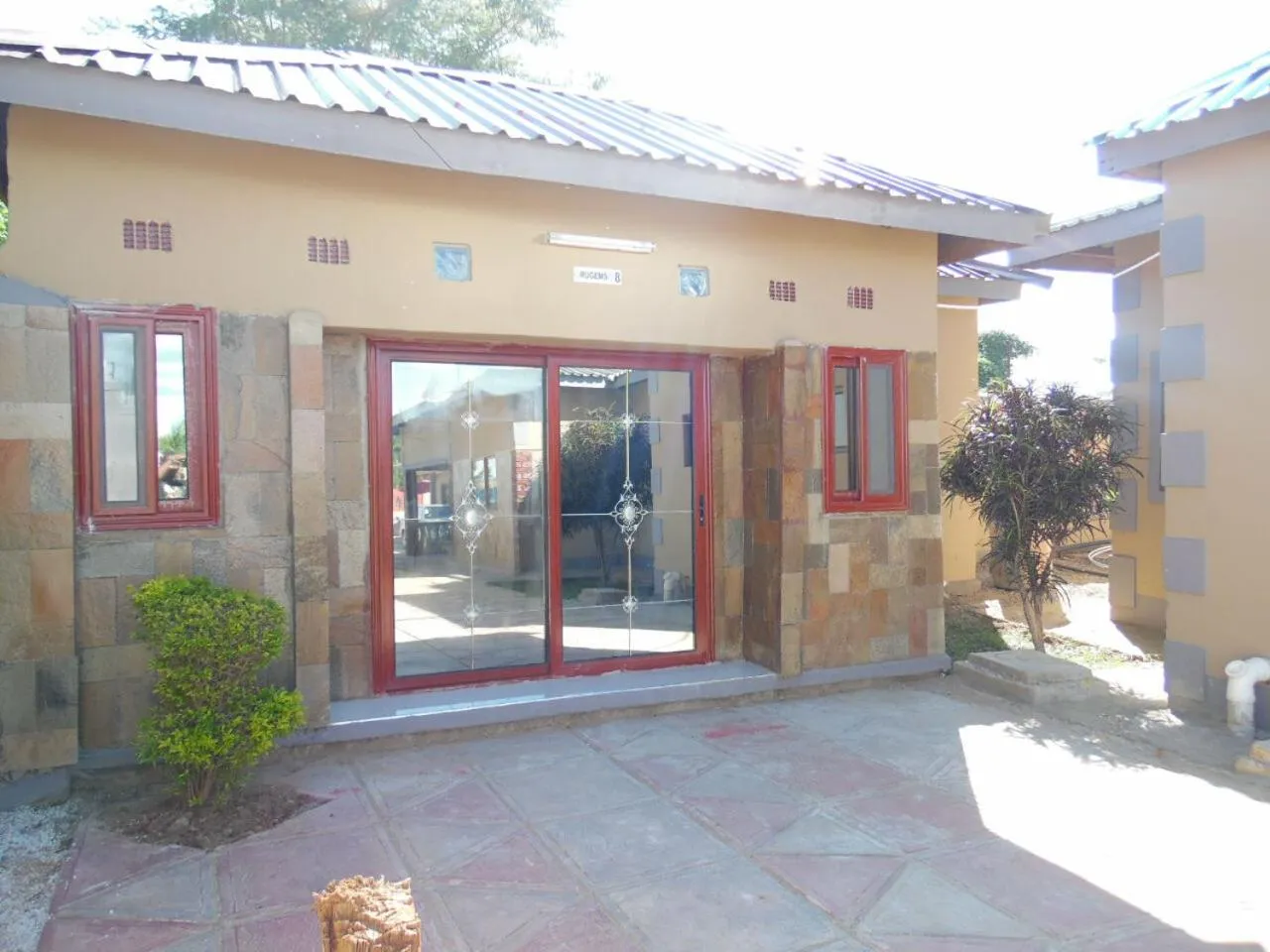 Property building in Rugems Executive Lodge