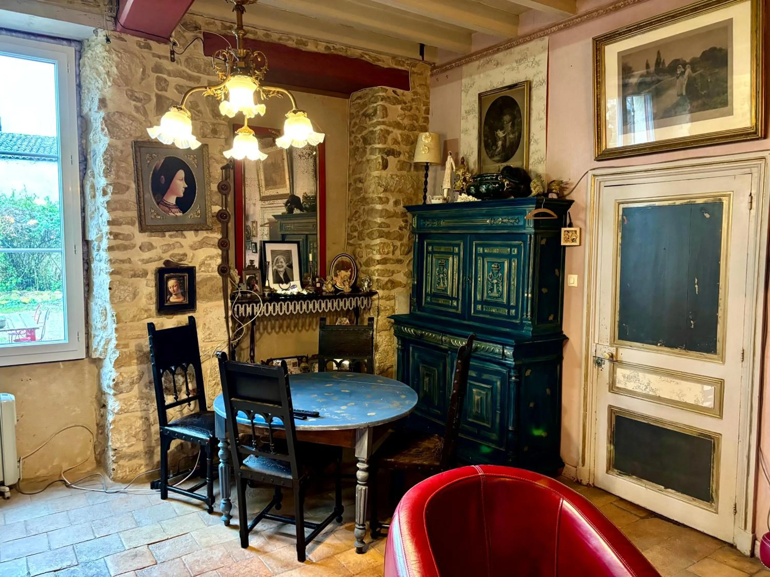 Aux Caprices des Dieux