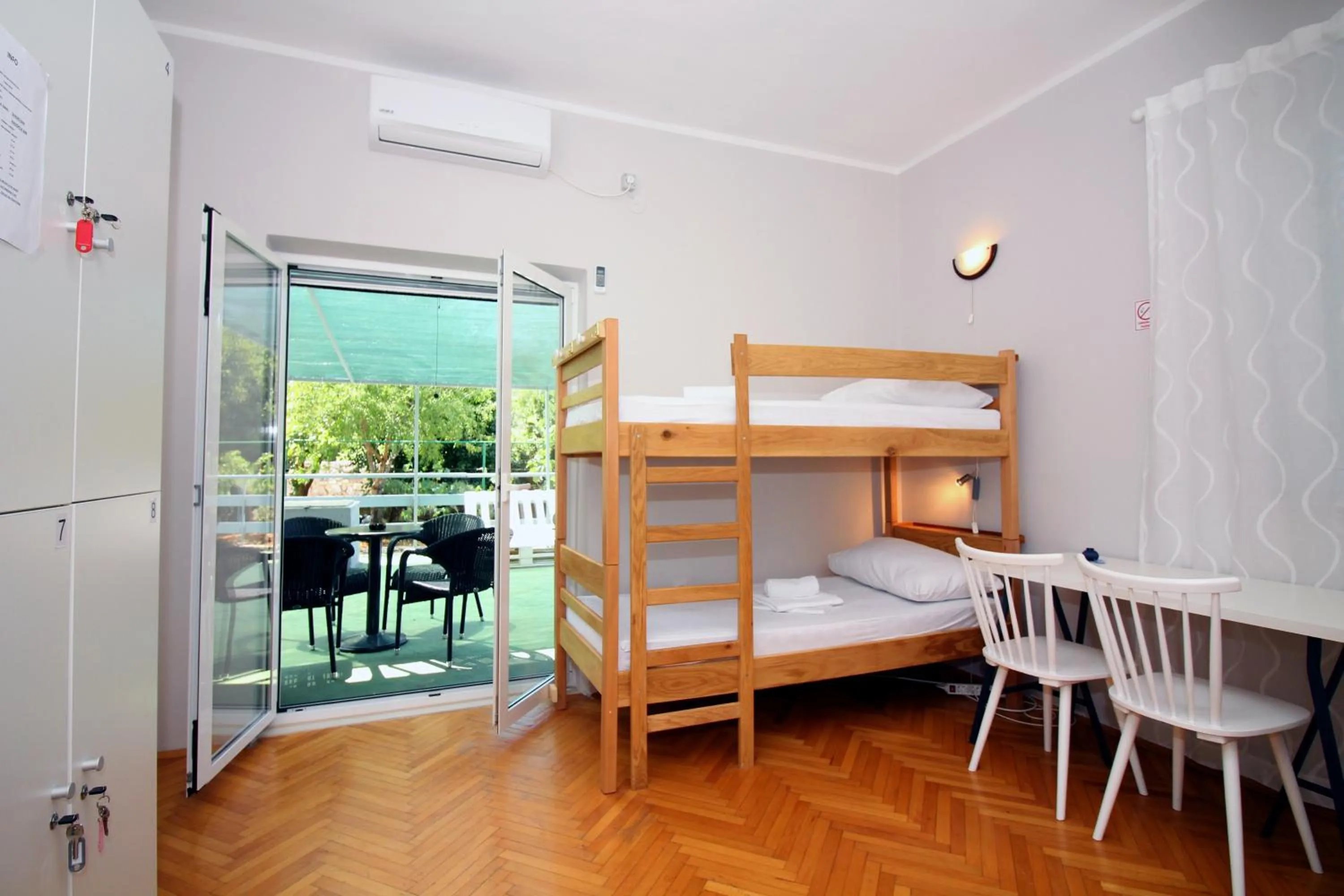 bunk bed, Bed in Hostel Marko