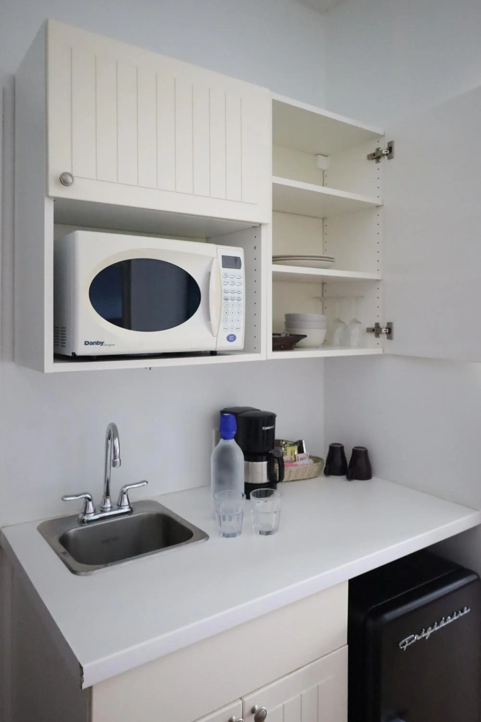 Kitchen or kitchenette in ByWard Blue Inn