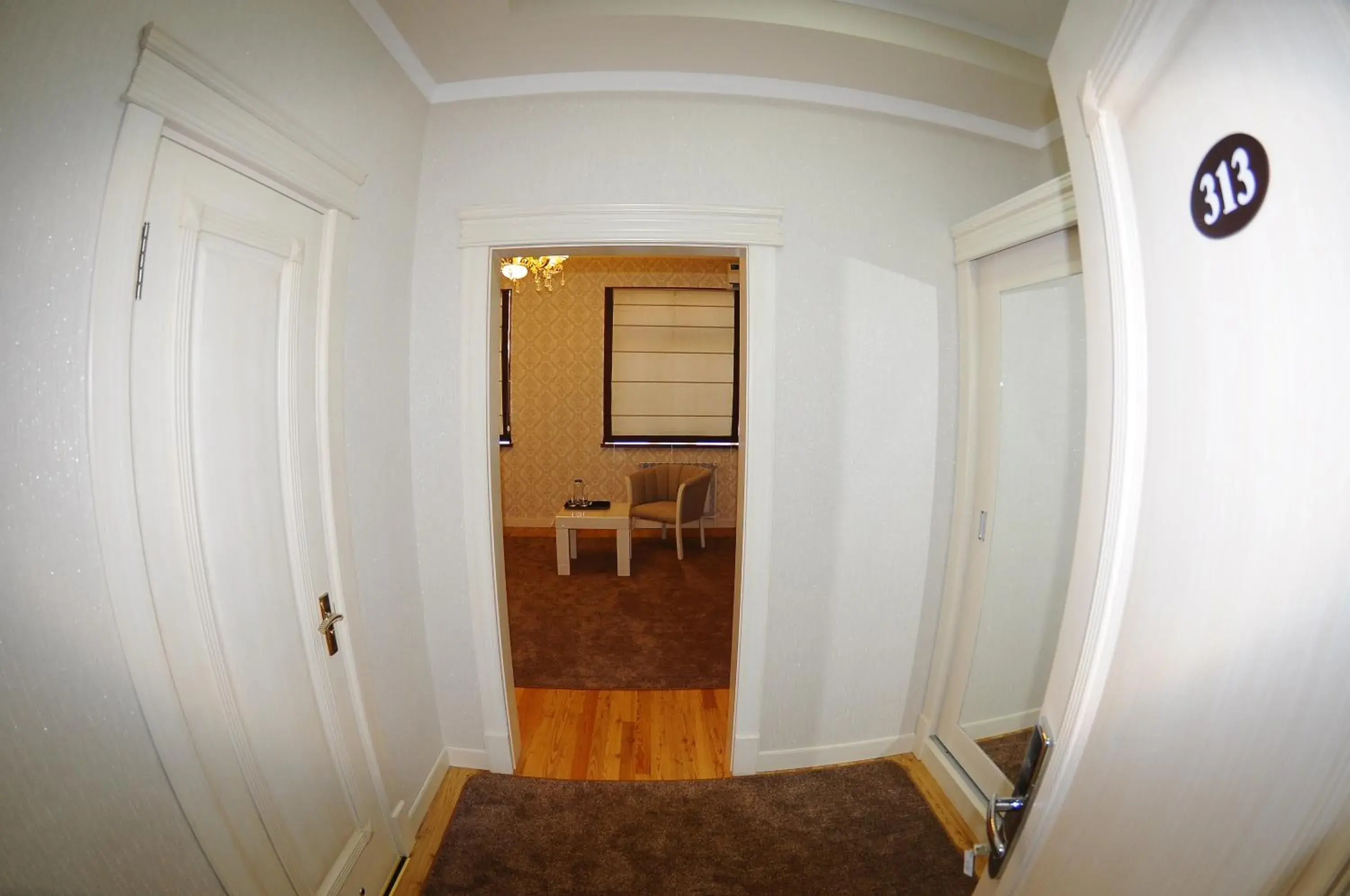 Deluxe Twin Room - single occupancy in Hotel Afrosiyob Deluxe Twin Room - single occupancy in Hotel Afrosiyob