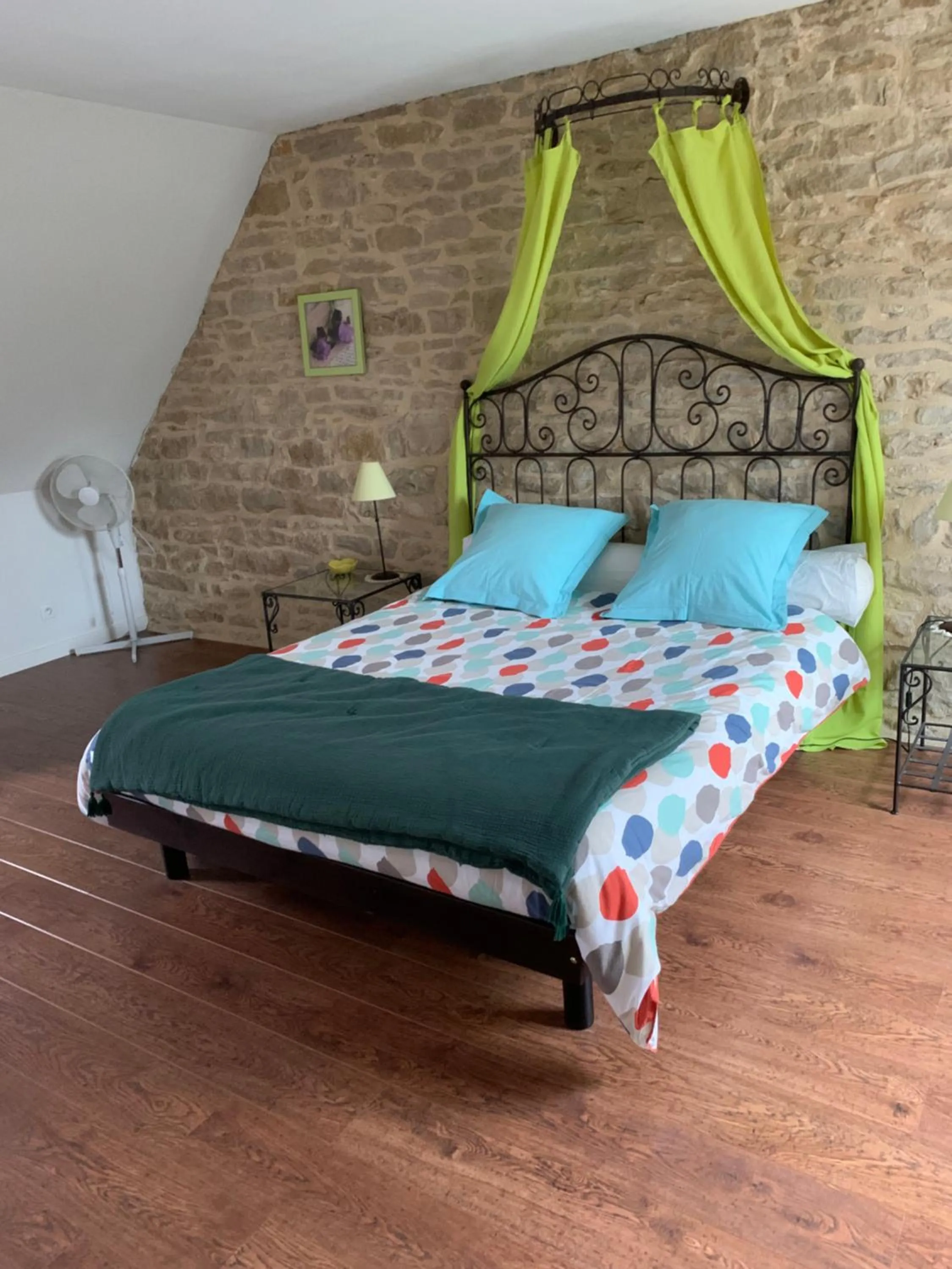 Bedroom, Bed in La ferme d'aristide