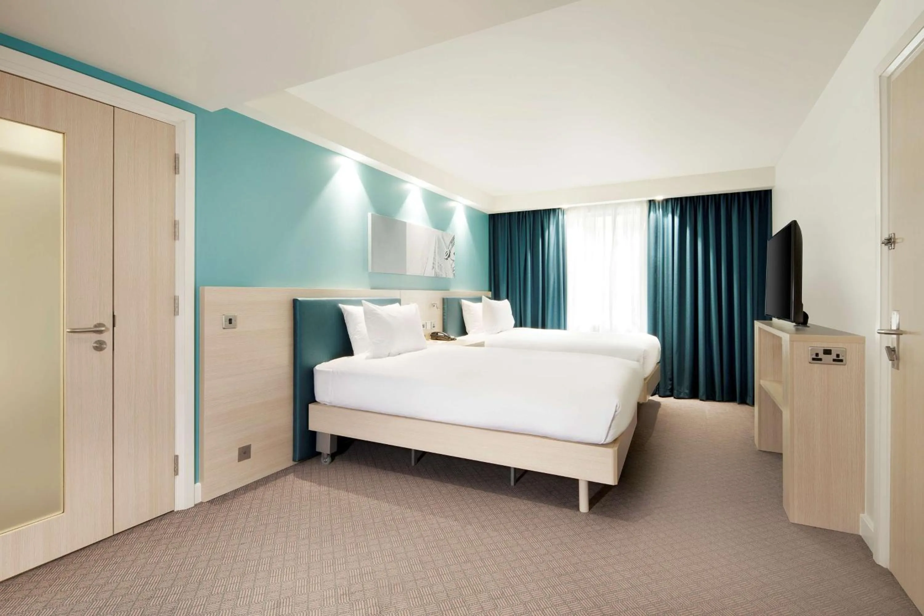Bed in Hampton By Hilton London Docklands