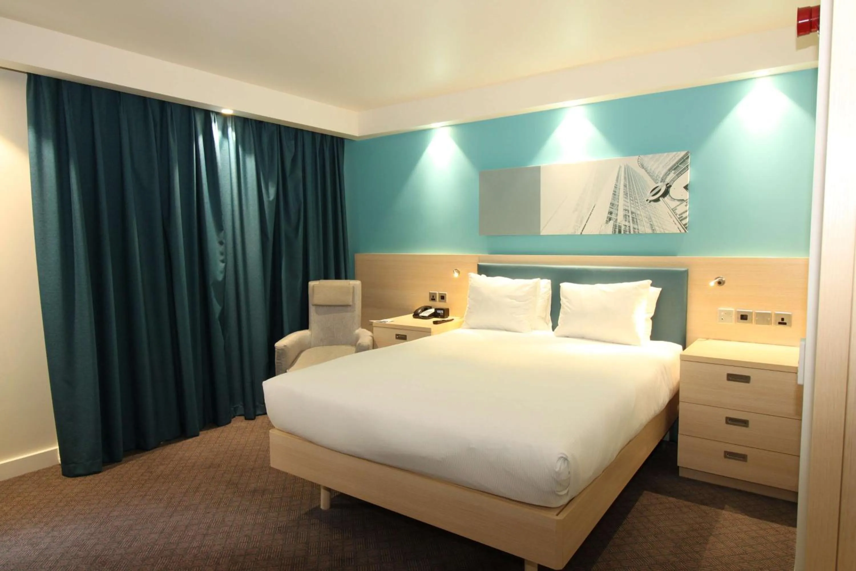 Bed in Hampton By Hilton London Docklands