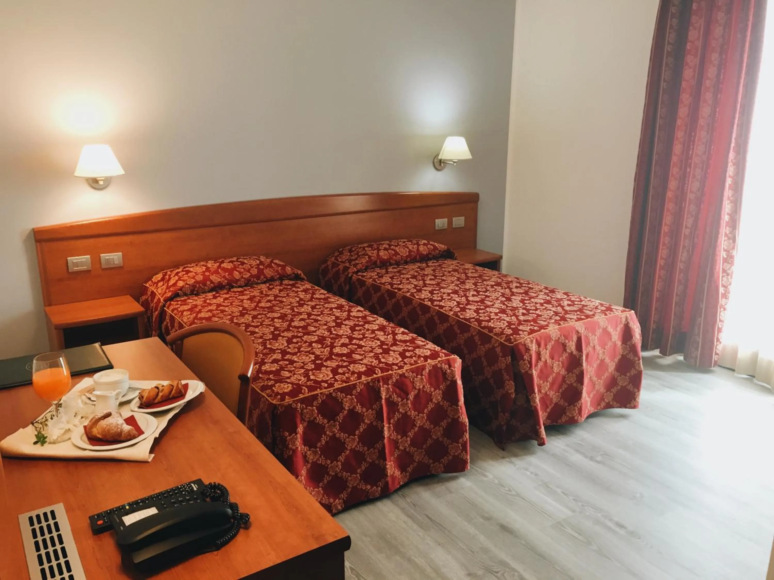Bed in Hotel Alla Croce
