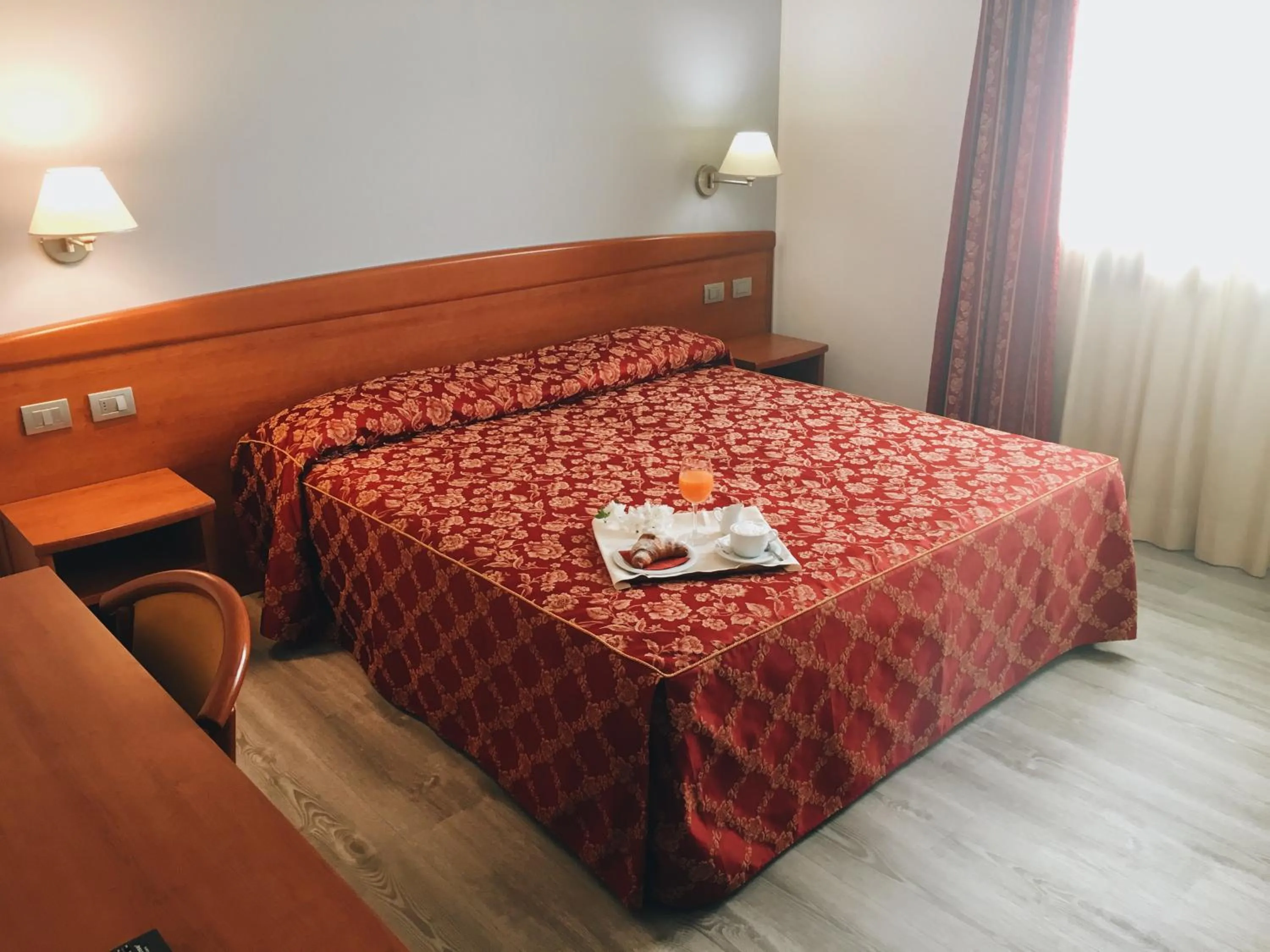 Bed in Hotel Alla Croce