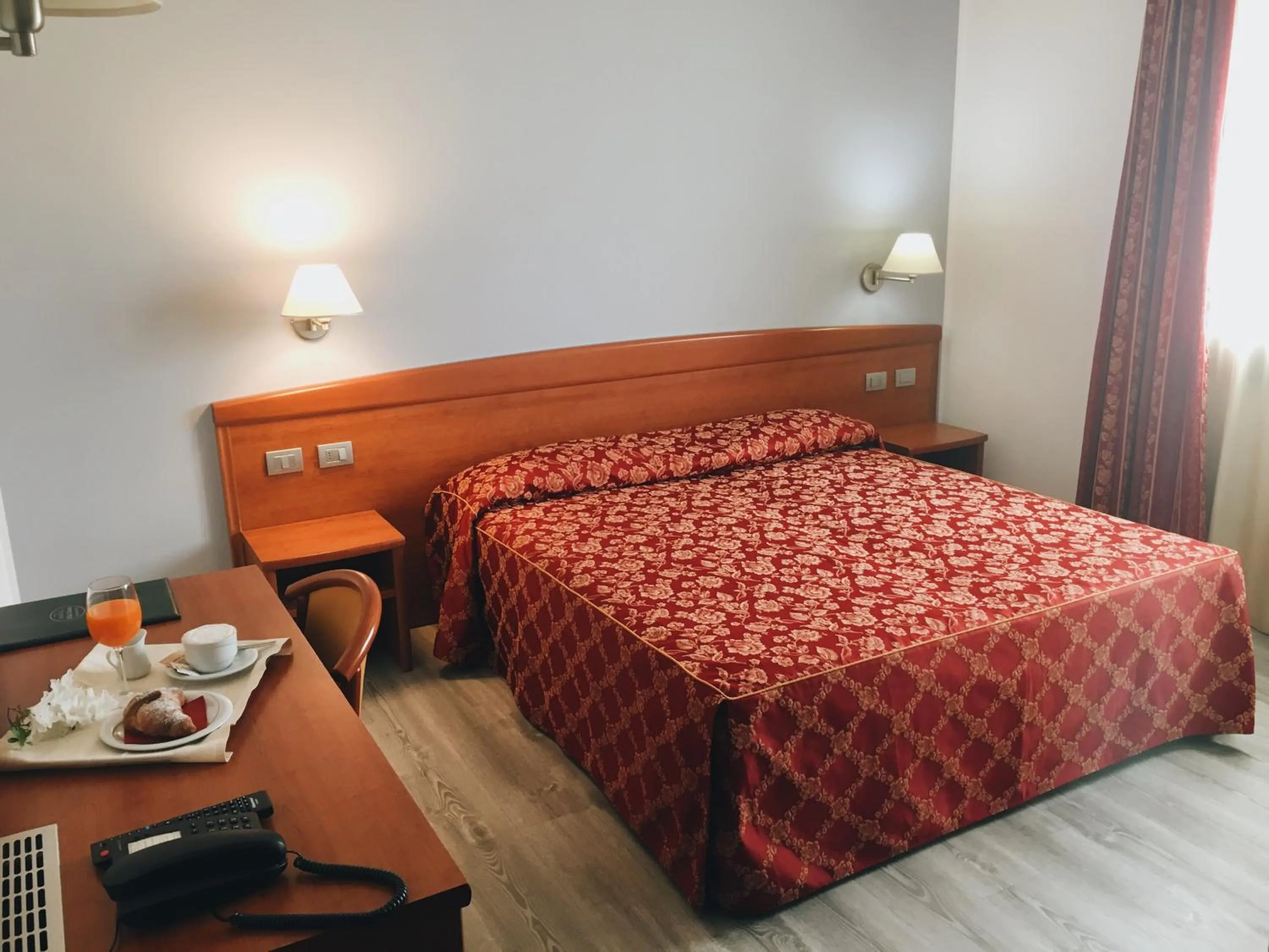 Bed in Hotel Alla Croce
