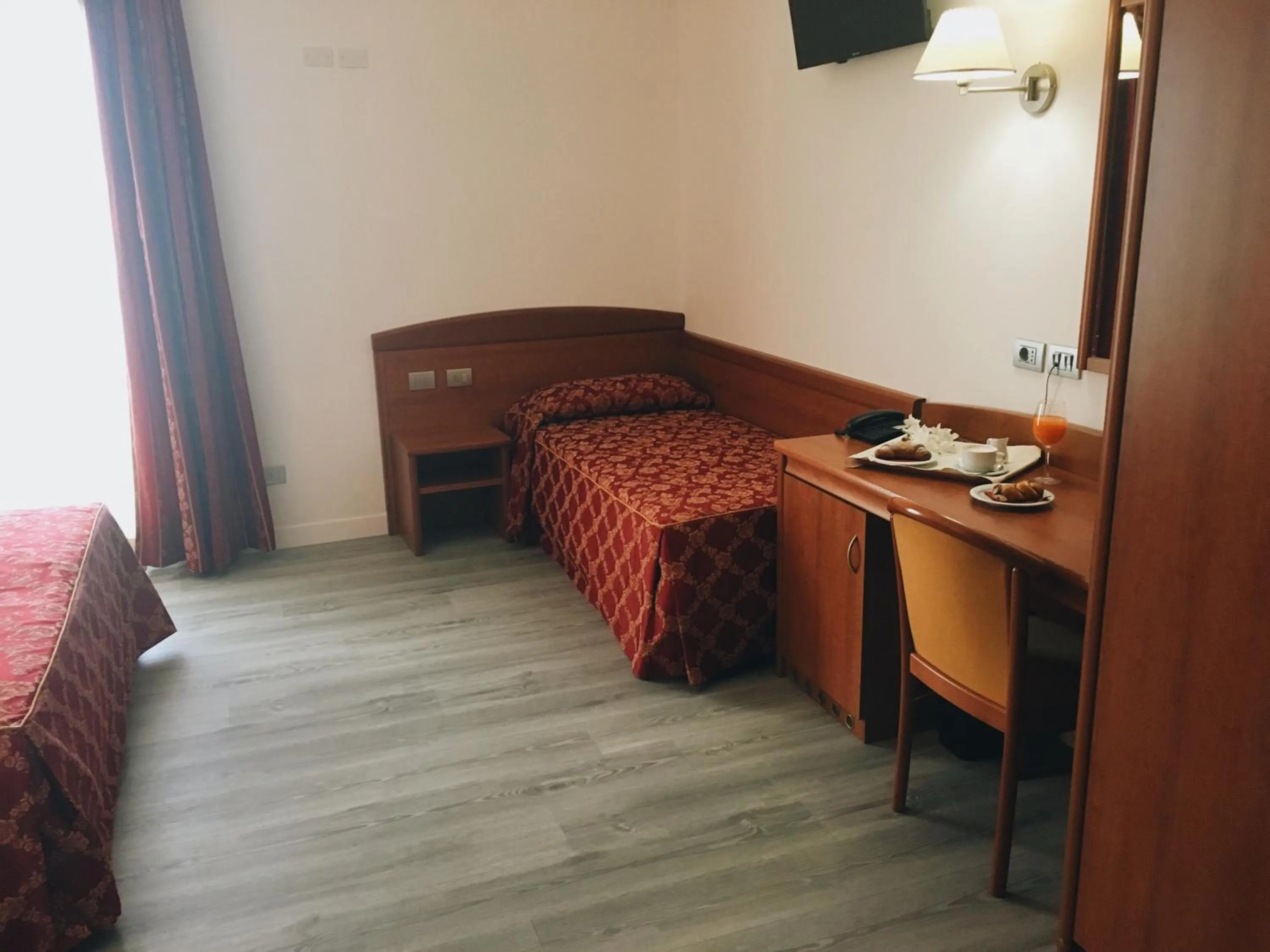 Bed in Hotel Alla Croce