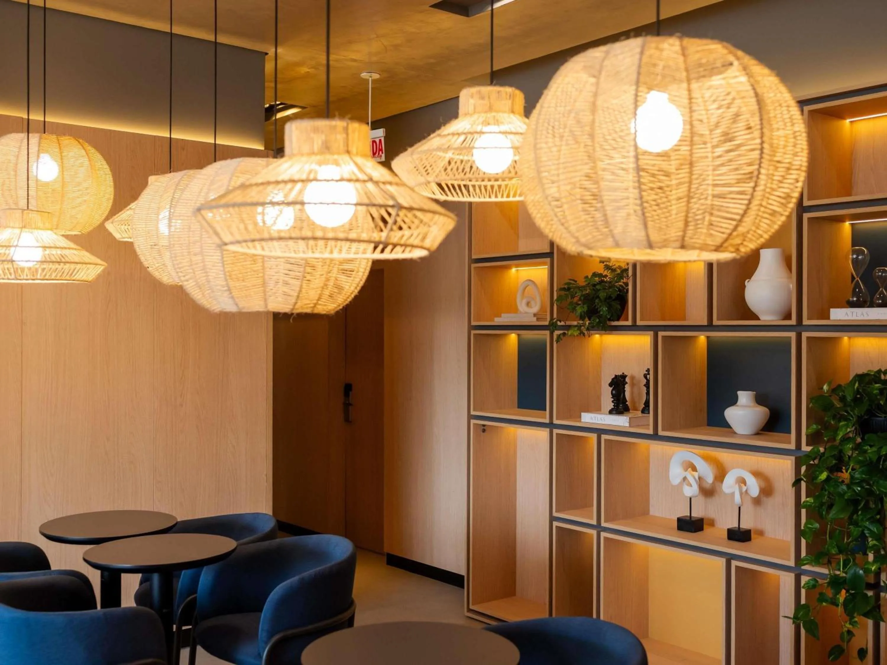 Lounge or bar in ibis Navegantes Itajai