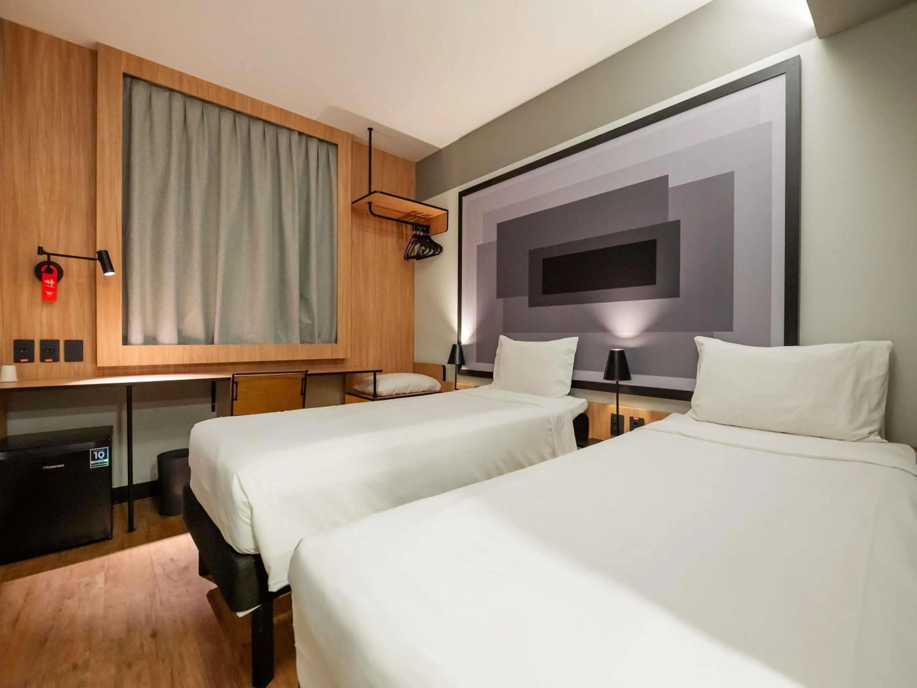 Bedroom, Bed in ibis Navegantes Itajai