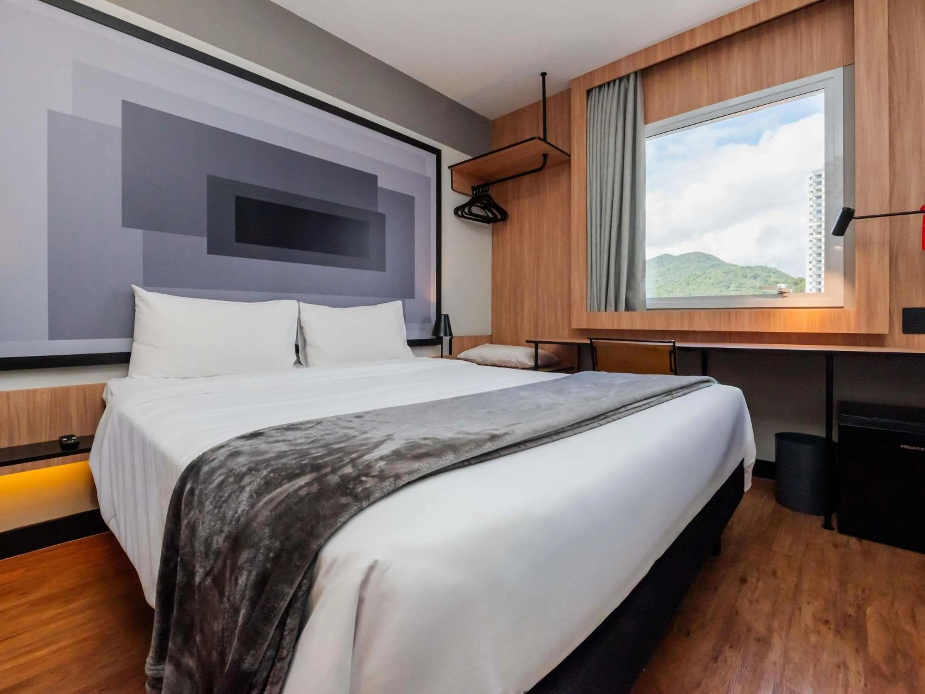 Bedroom, Bed in ibis Navegantes Itajai