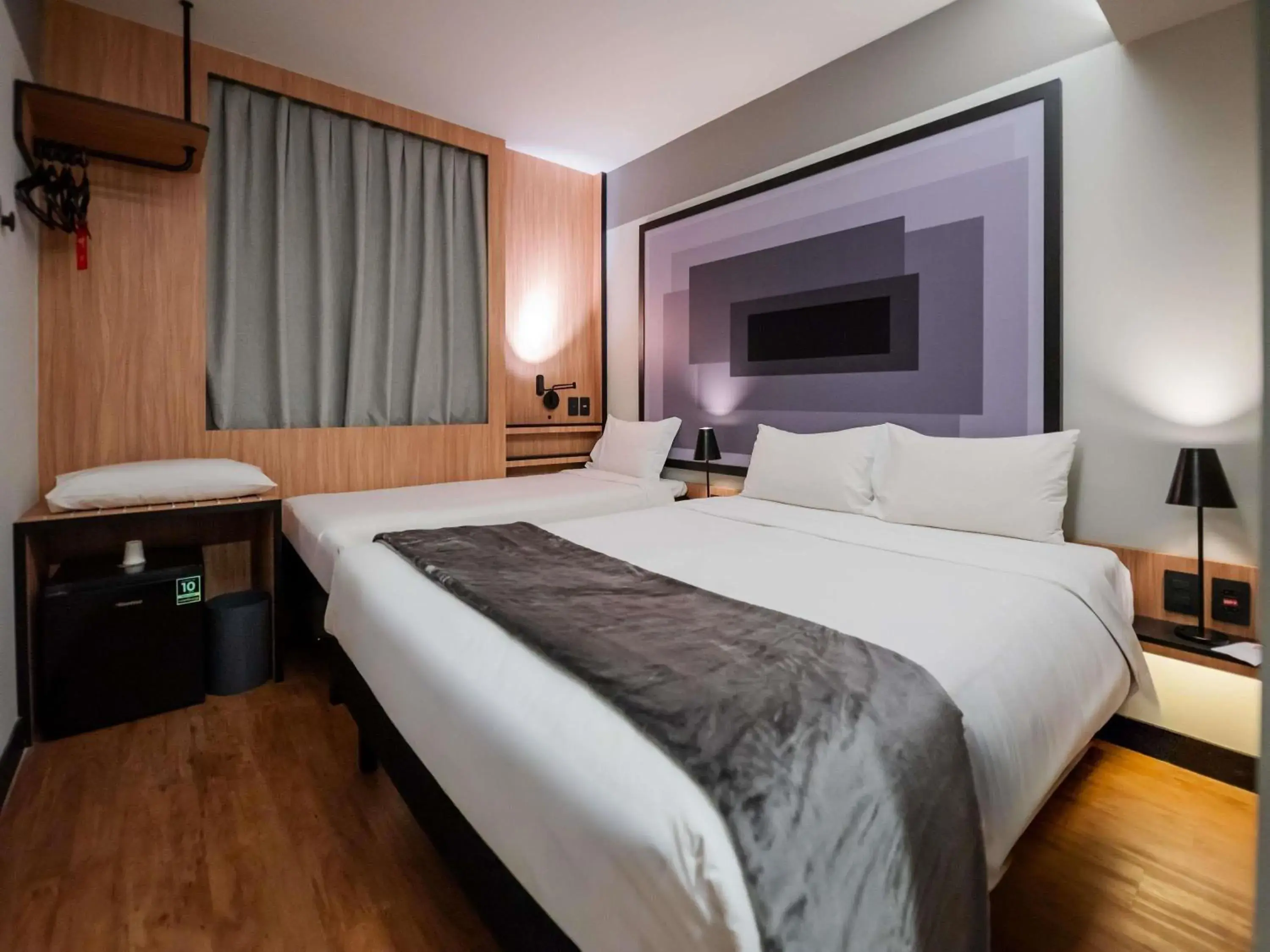 Superior Room with One Double Bed and One Single Bed - single occupancy in ibis Navegantes Itajai Superior Room with One Double Bed and One Single Bed - single occupancy in ibis Navegantes Itajai