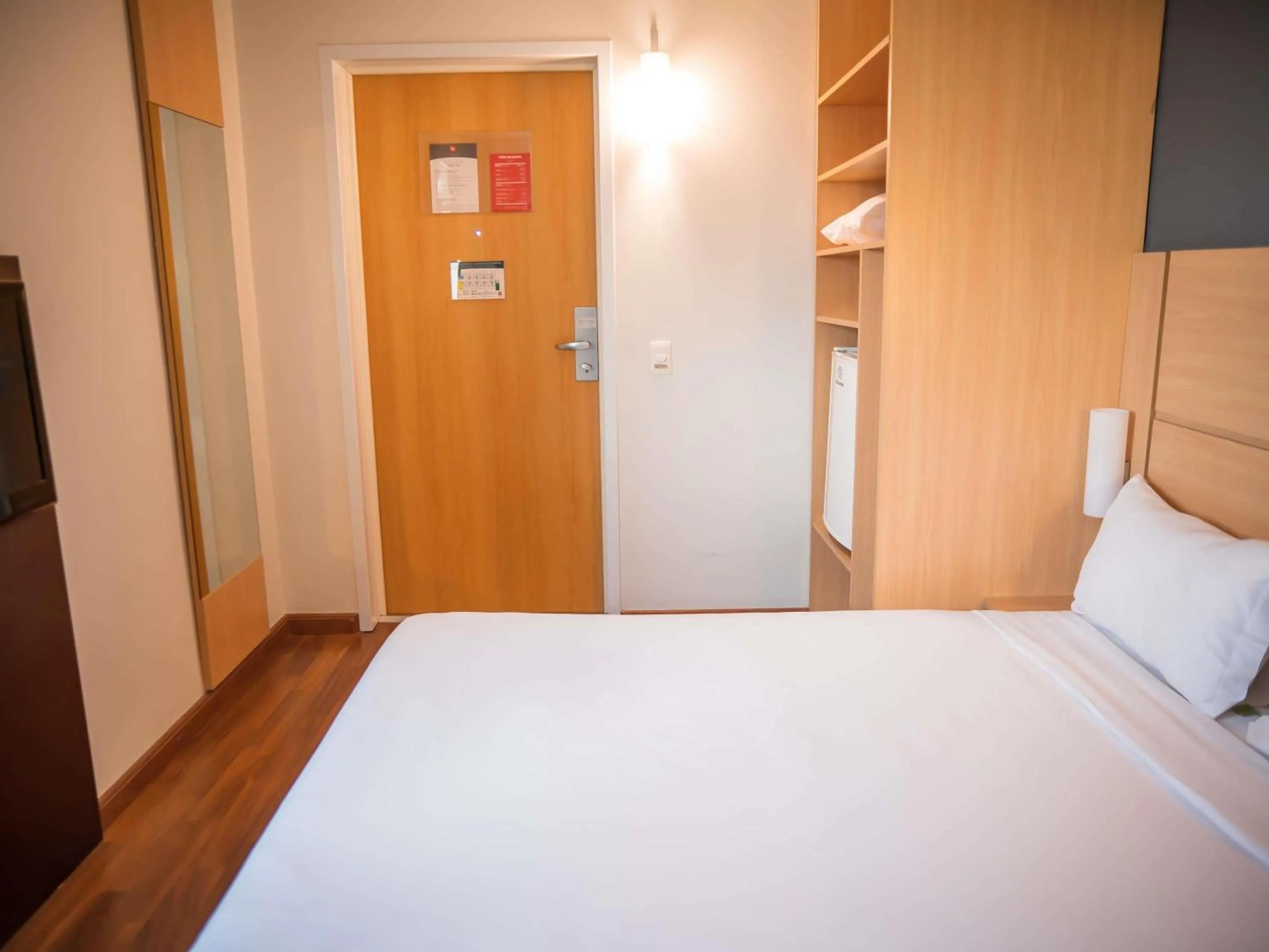 Bedroom, Bed in ibis Itu Plaza Shopping
