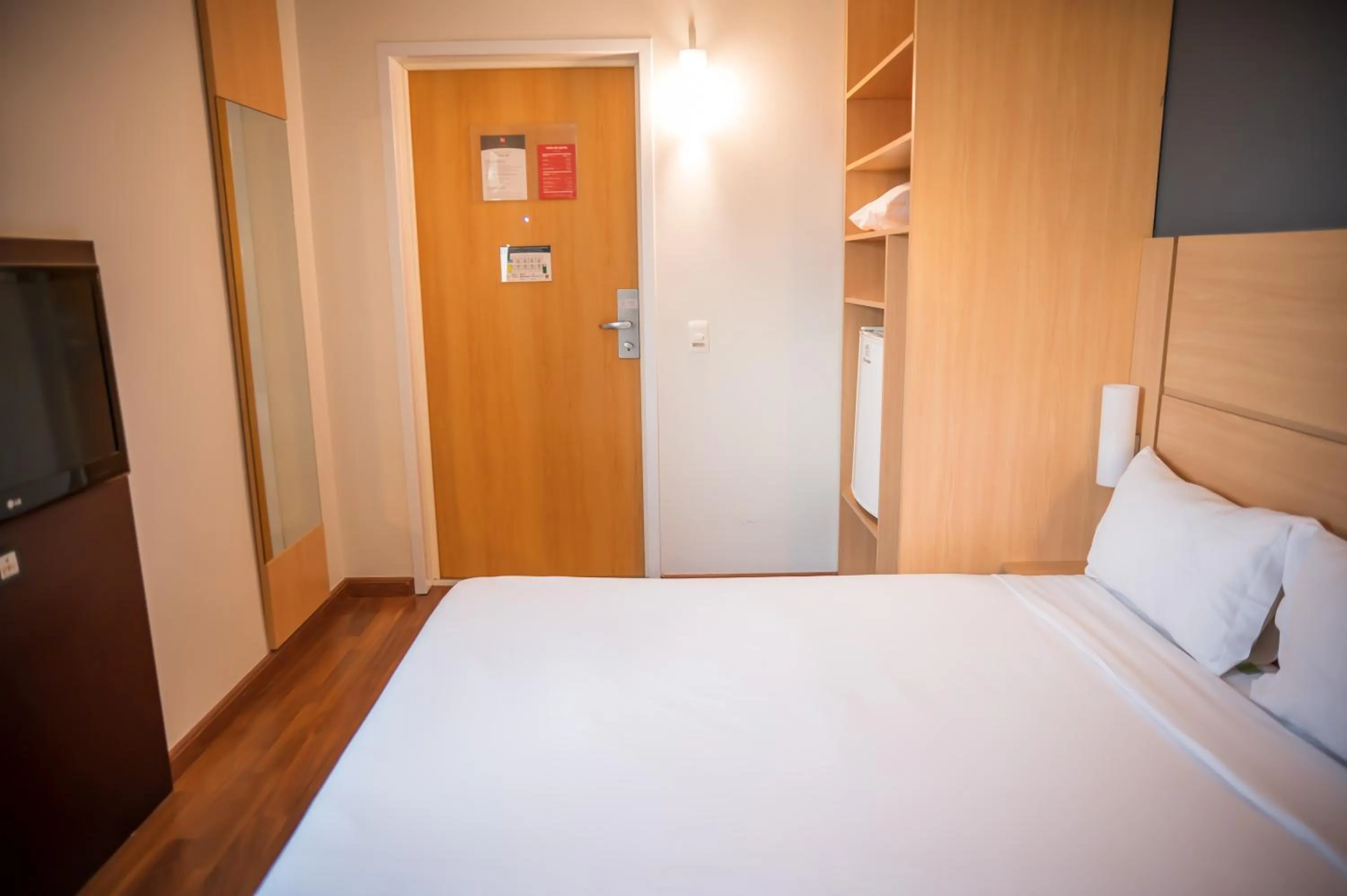 Property building, Bed in ibis Itu Plaza Shopping