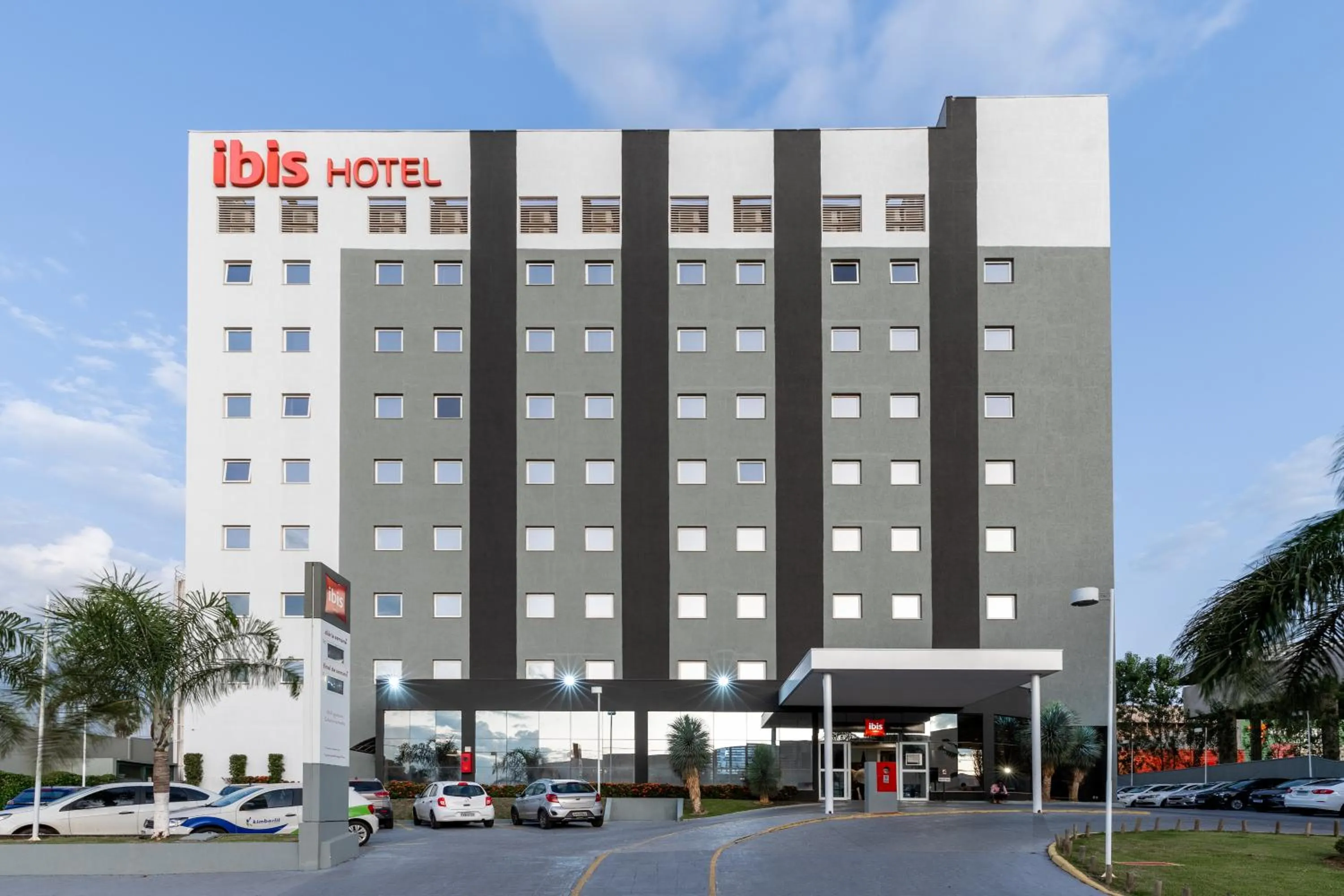 ibis Uberaba