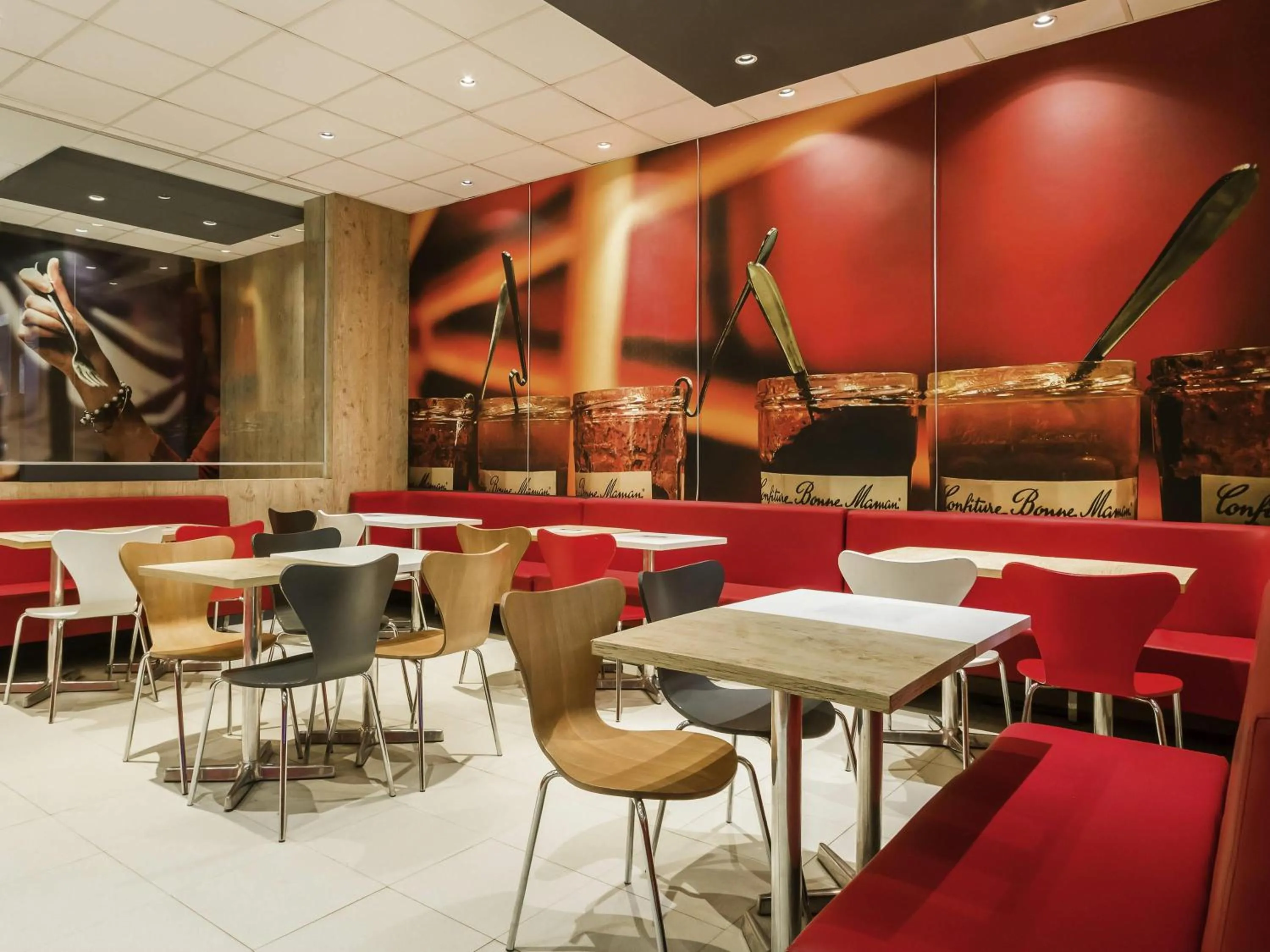 Restaurant/places to eat in ibis Uberaba