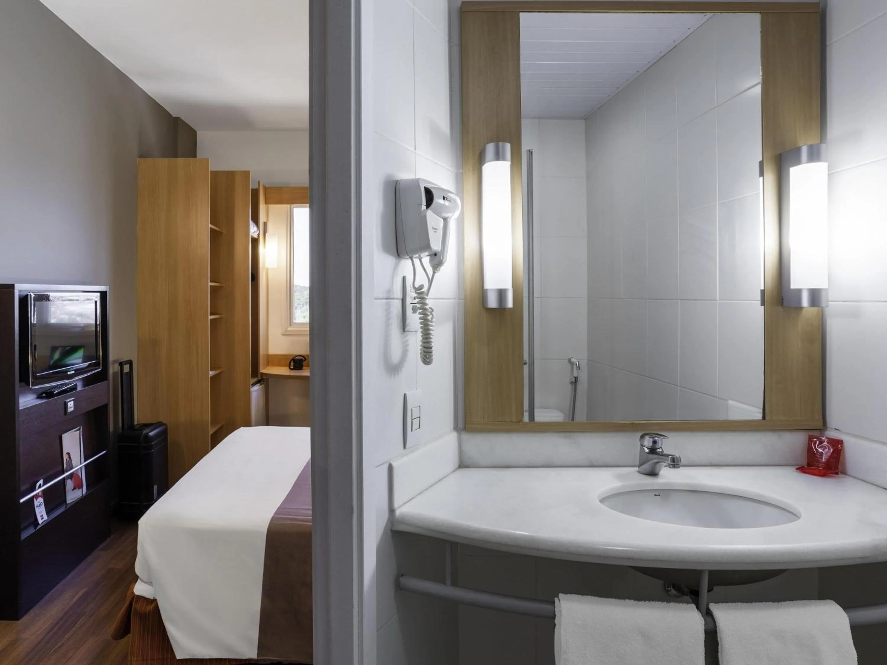 Bedroom, Bed in ibis Jaboticabal