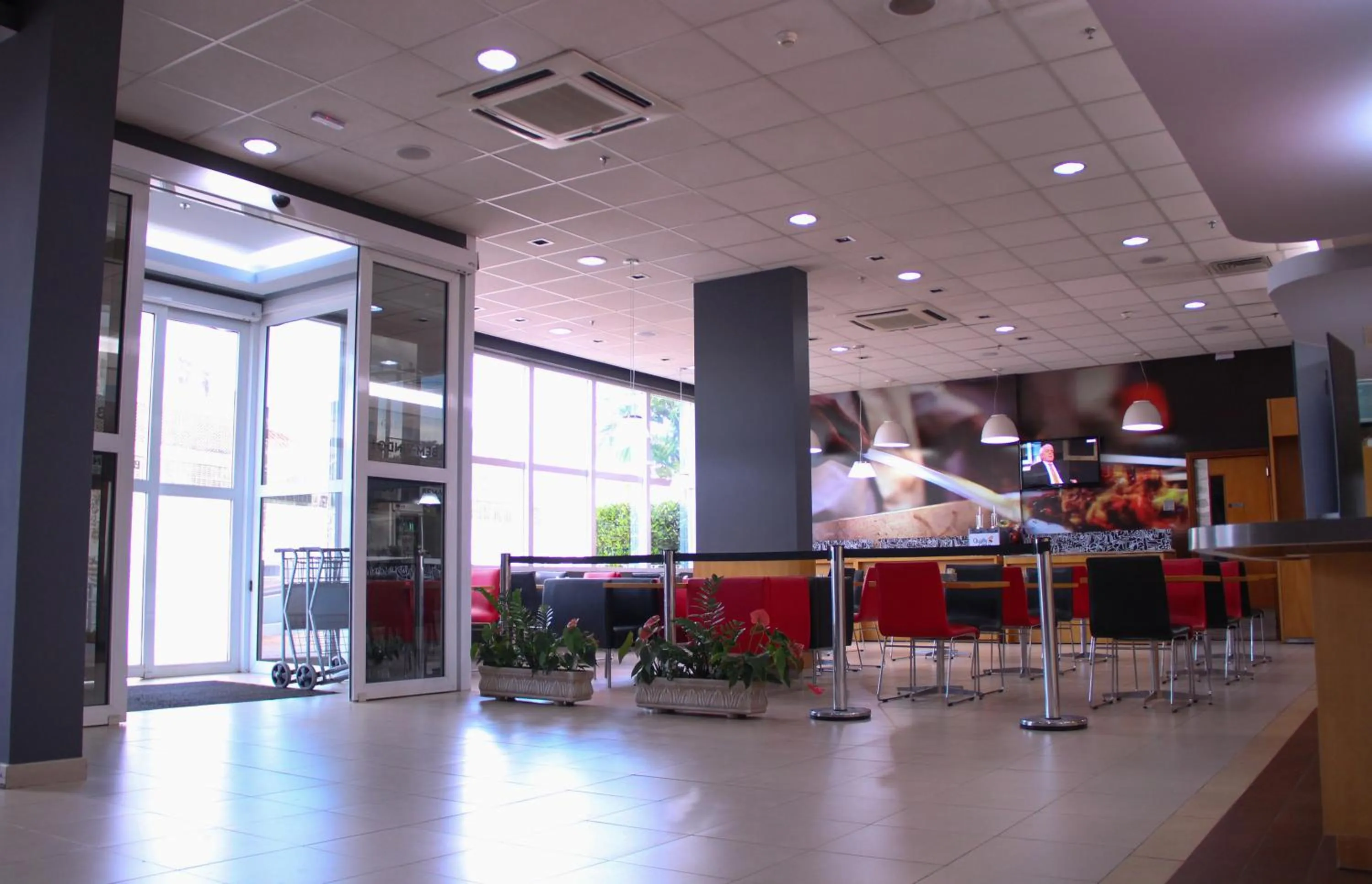Lobby or reception in ibis Jaboticabal