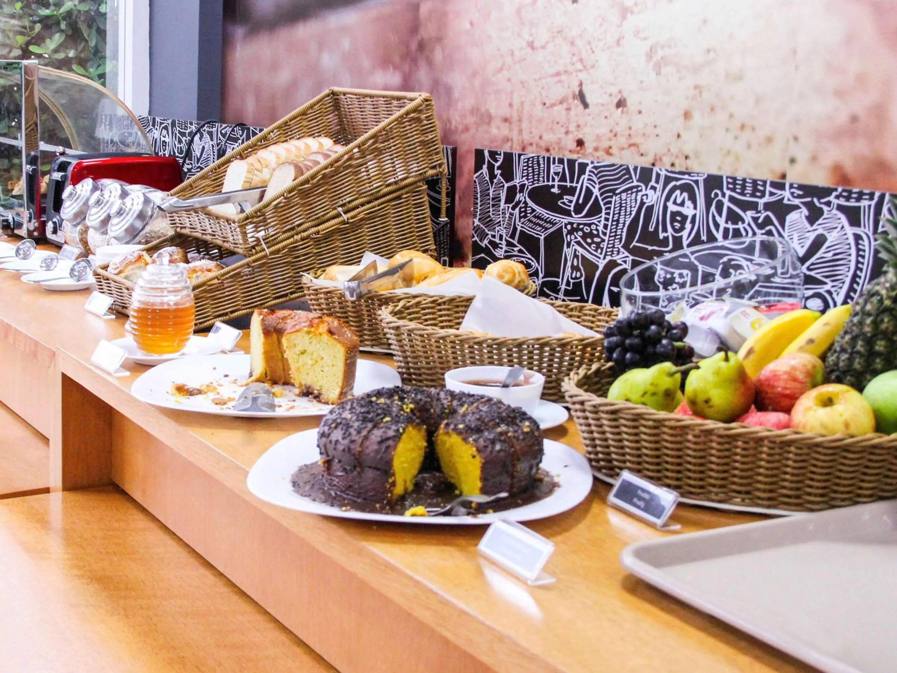 Restaurant/places to eat in ibis Jaboticabal