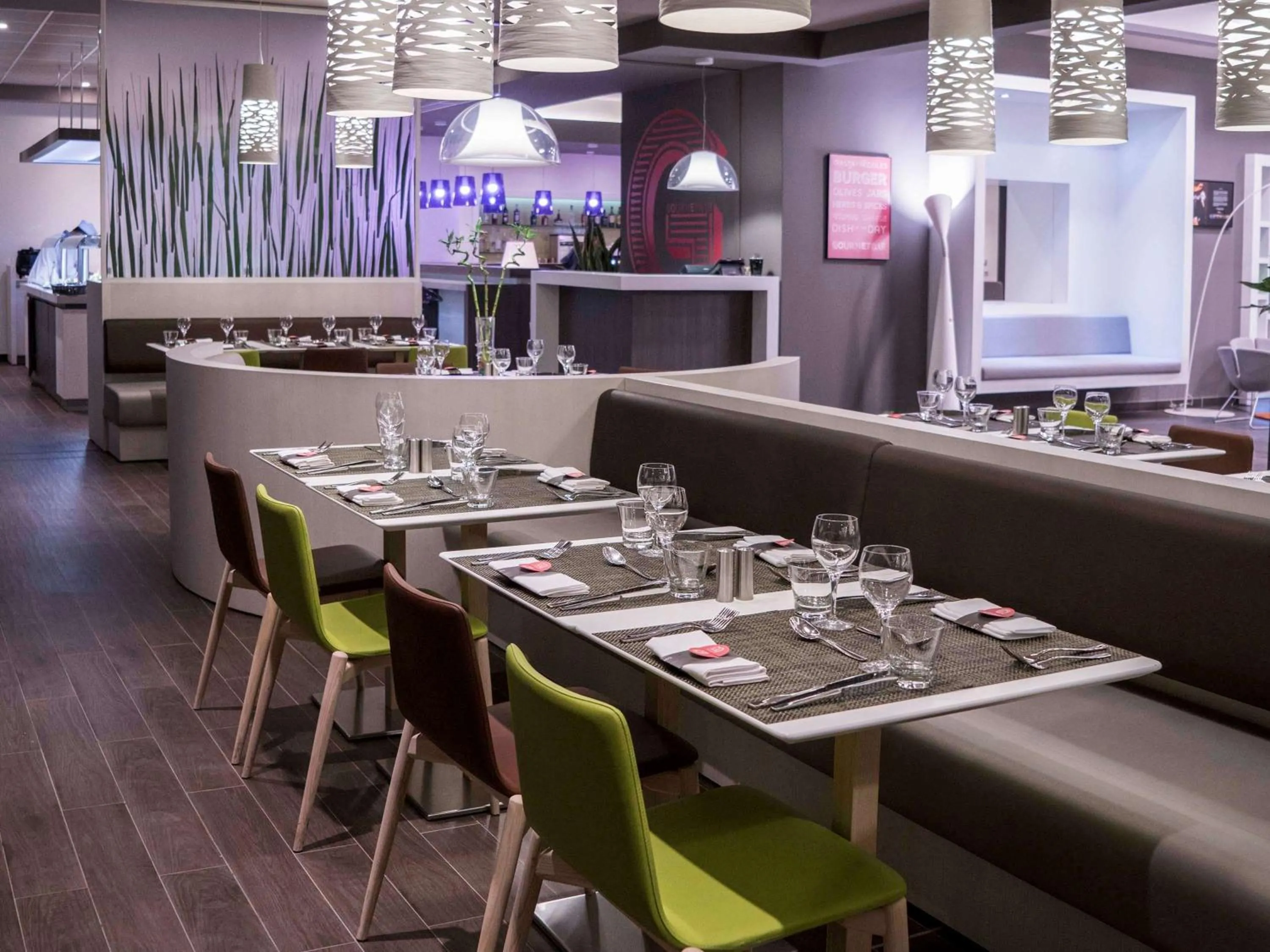 Restaurant/places to eat in Novotel Setif