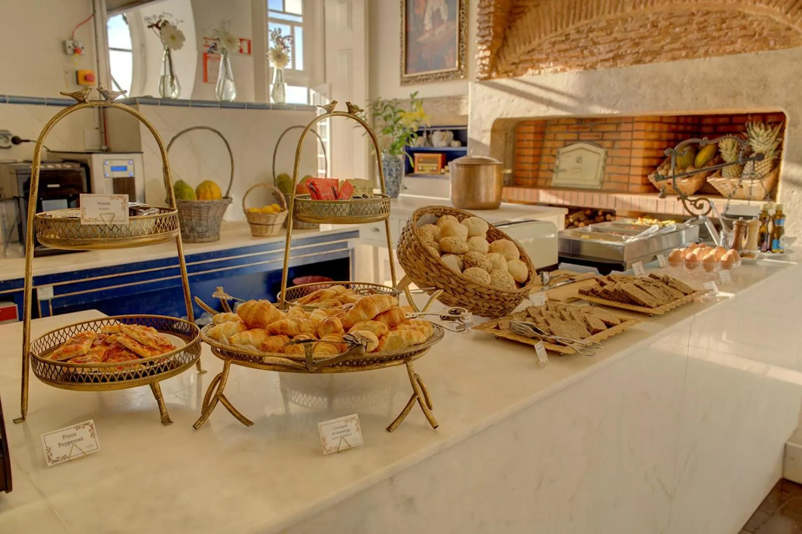 Continental breakfast in Palácio das Especiarias