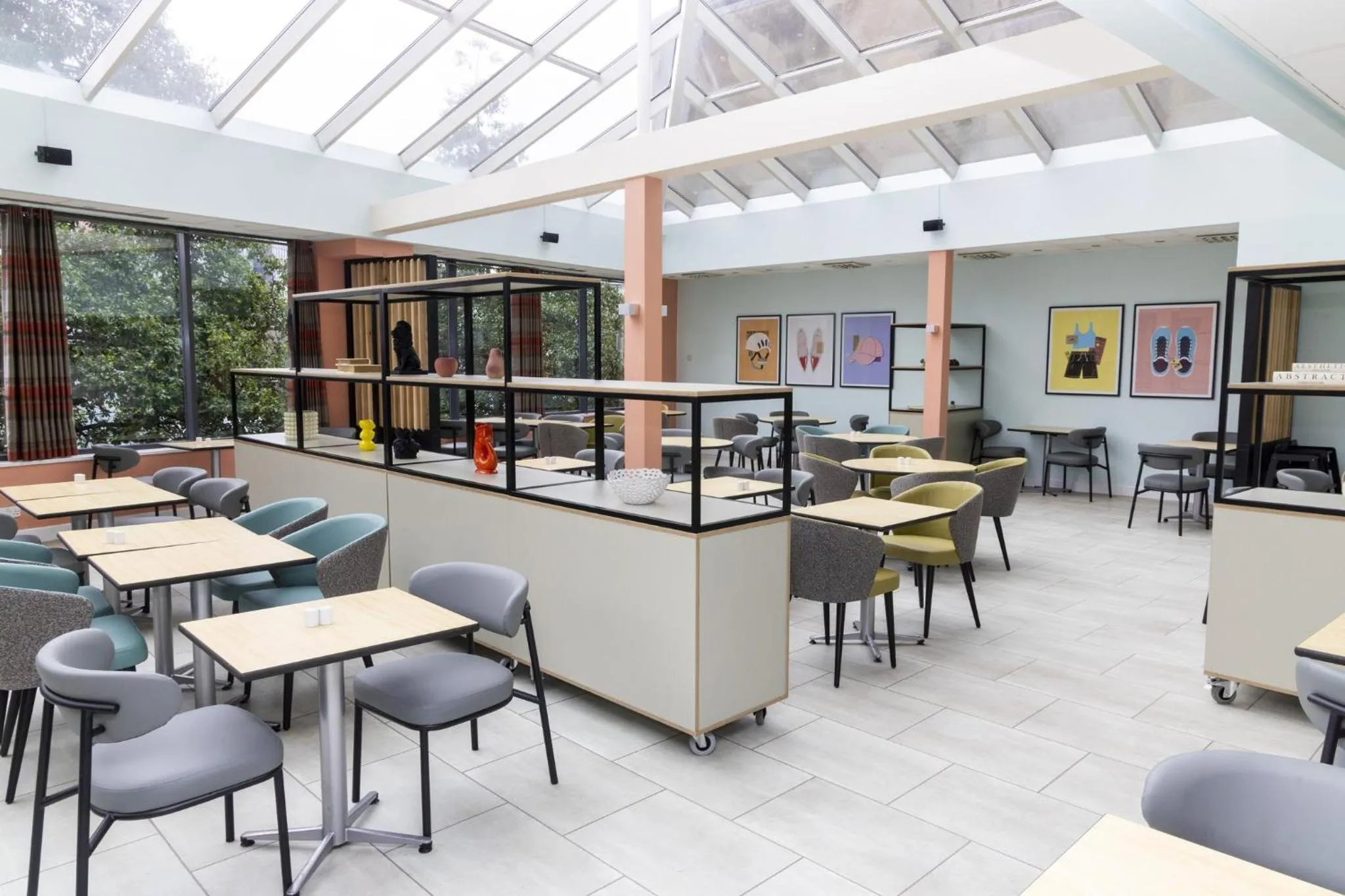 Restaurant/places to eat in Garner Hotel Nottingham City Centre by IHG