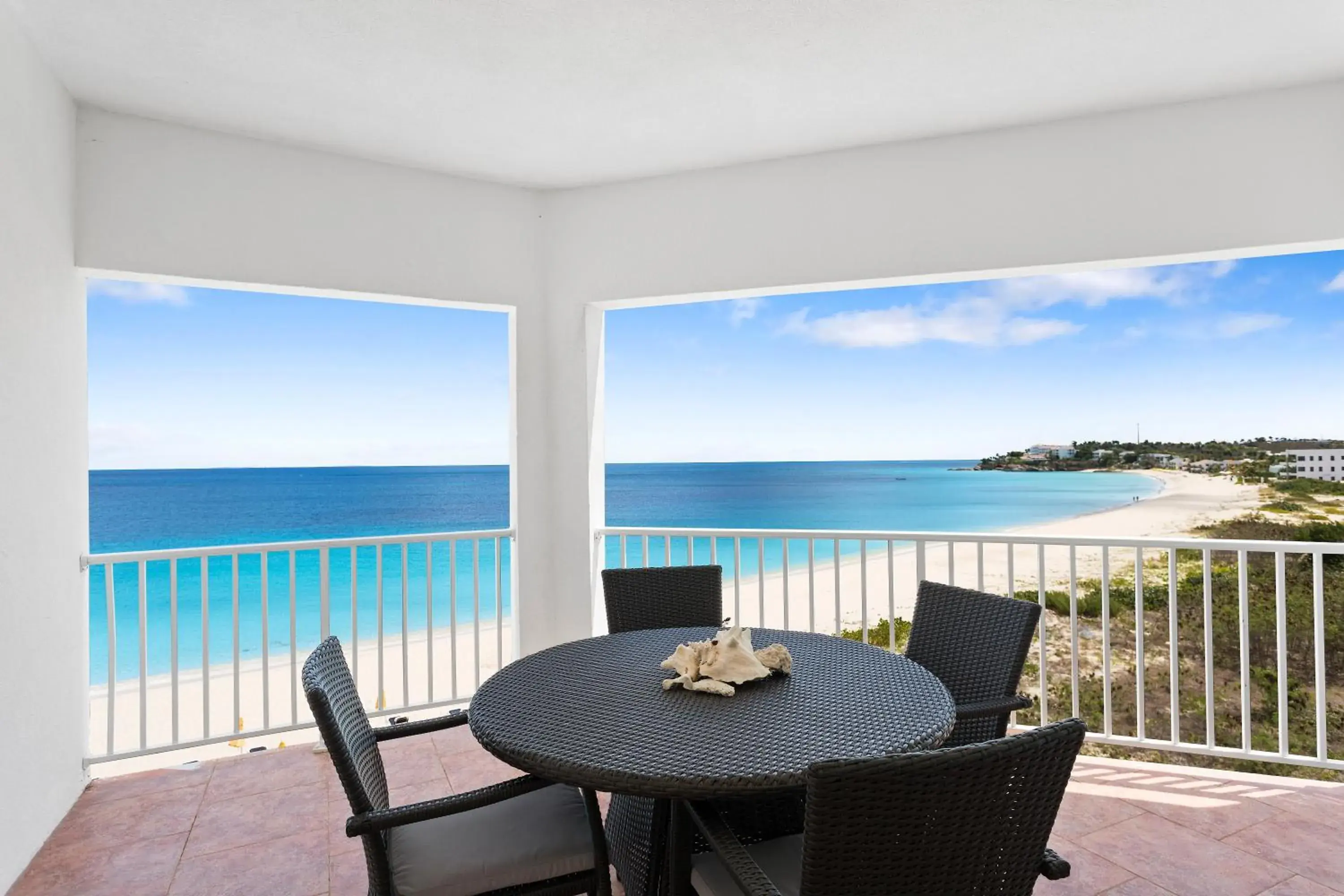 Three-Bedroom Condo with Ocean View in Turtle's Nest Beach Resort Three-Bedroom Condo with Ocean View in Turtle's Nest Beach Resort
