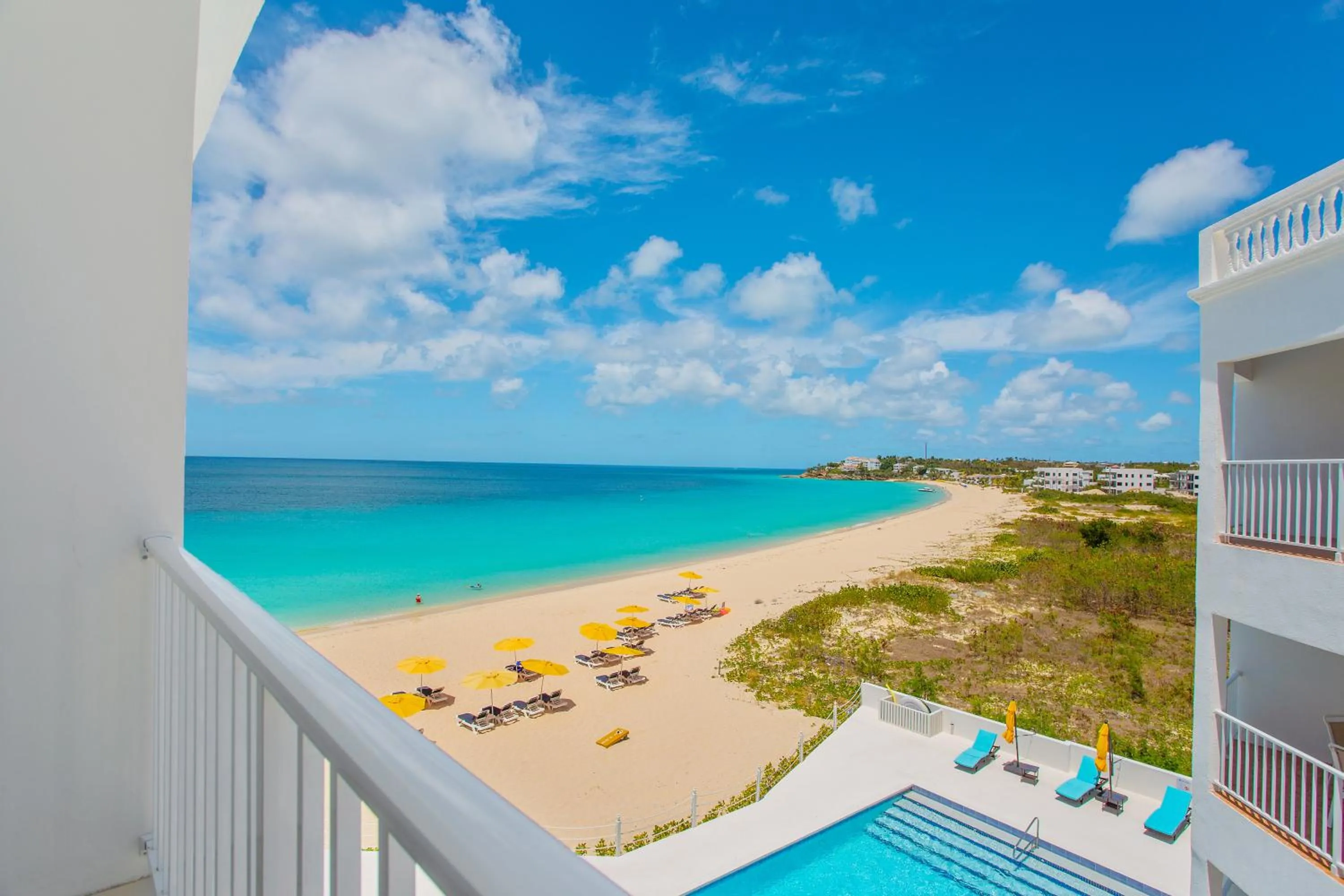 Studio Condo with Beach View in Turtle's Nest Beach Resort