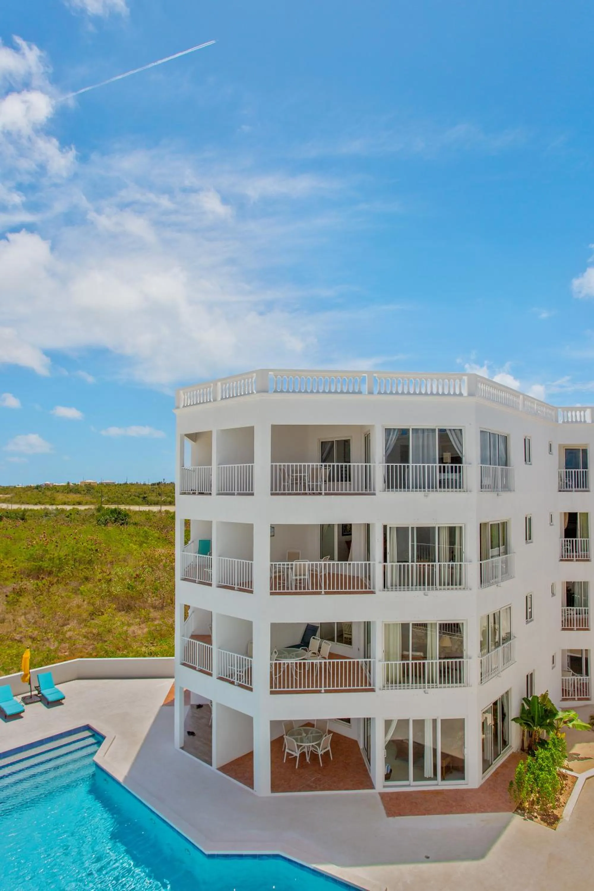 Property building in Turtle's Nest Beach Resort
