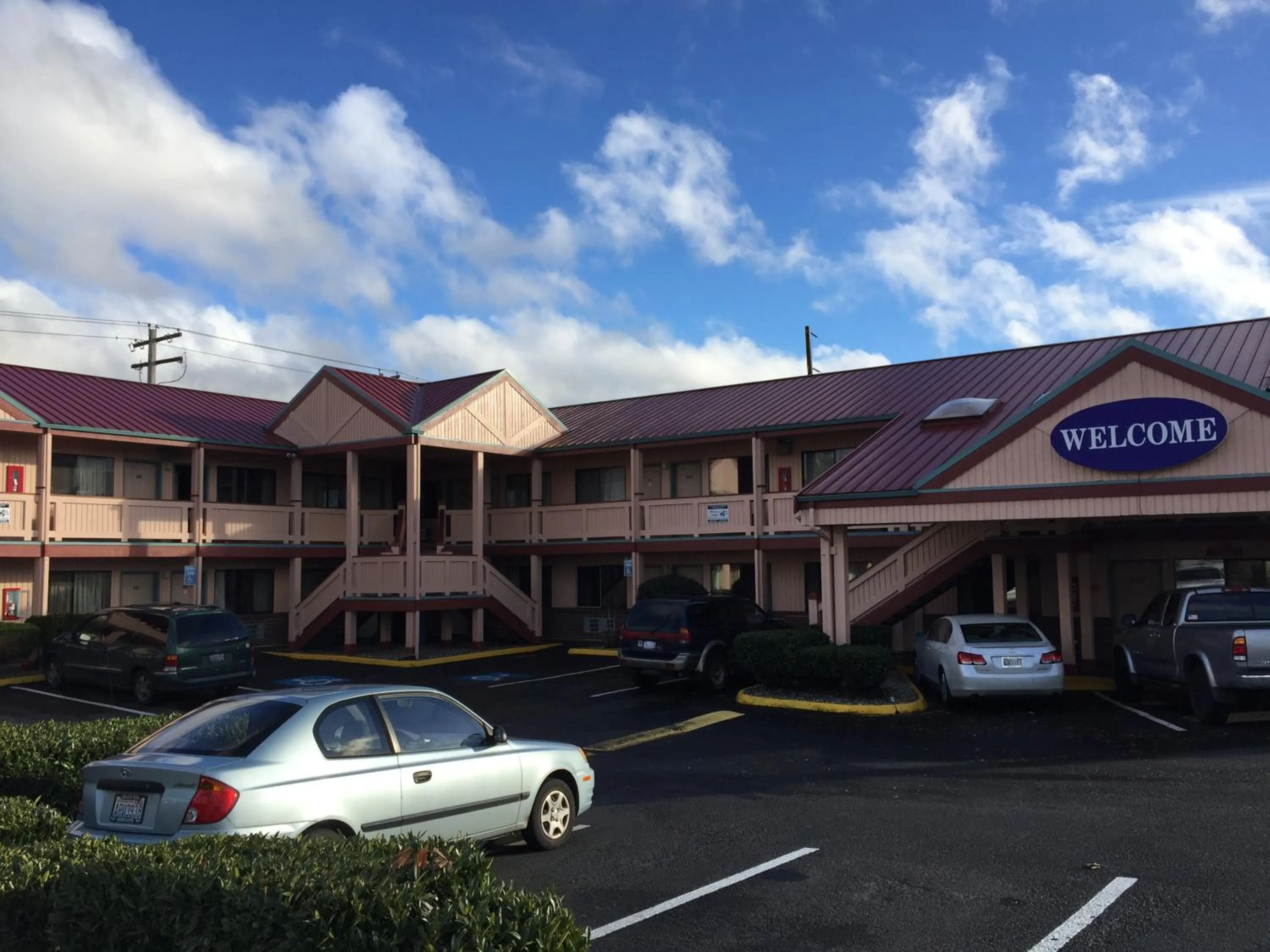 Property building in Welcome Everett Inn