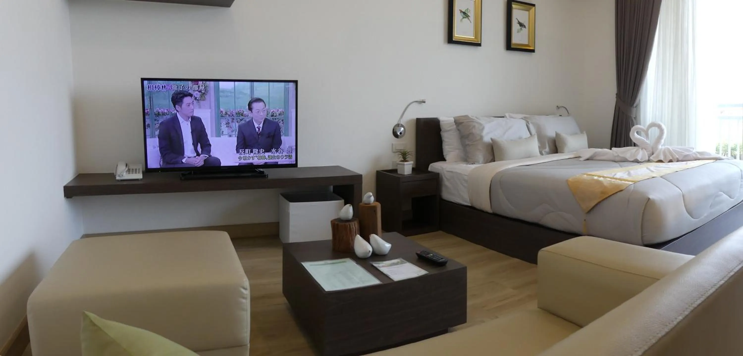 Photo of the whole room, Bed in The Garden 304